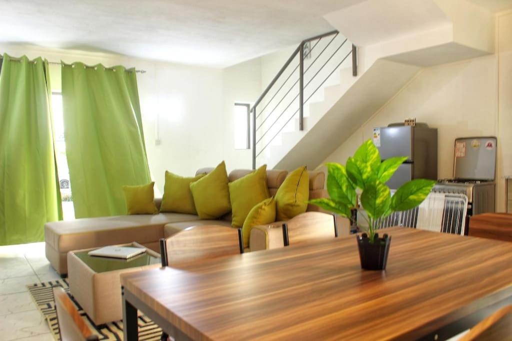 Le Petit Melville - Parking Gratuit - Free Wifi - Full Clim view 4