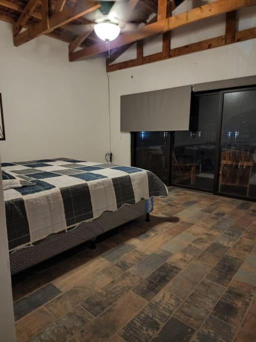 Chalet Santa Teresita