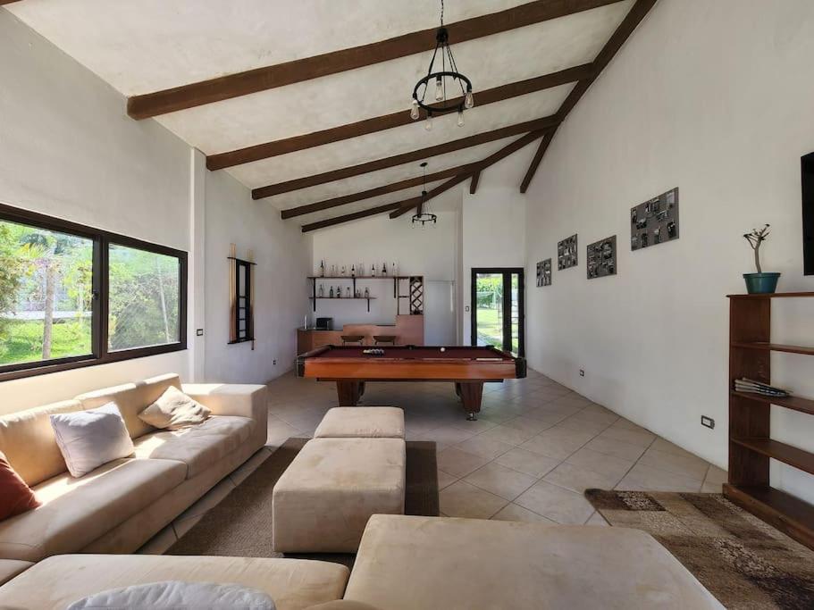 Chalet Santa Teresita
