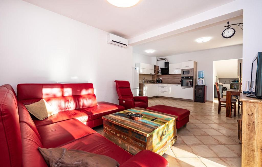 Villa Mandorla with private pool