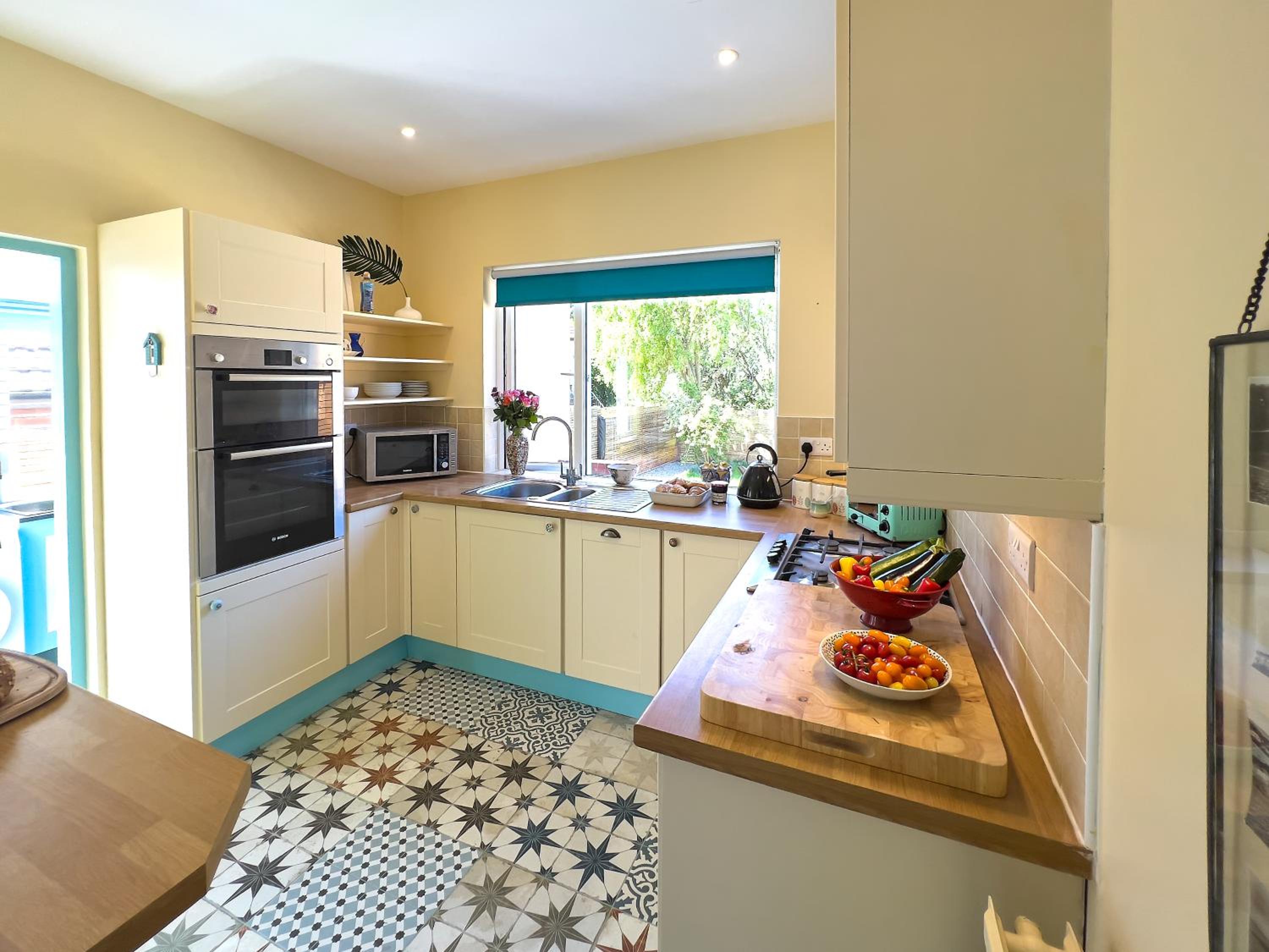 Aqua Cottage