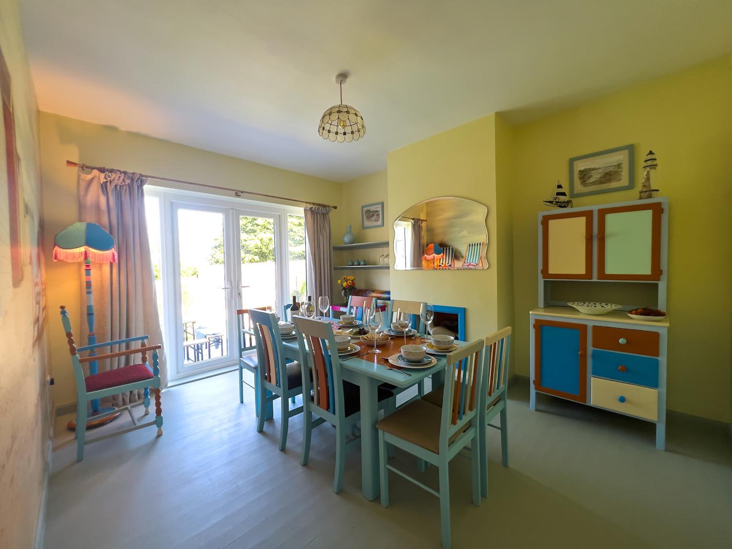 Aqua Cottage