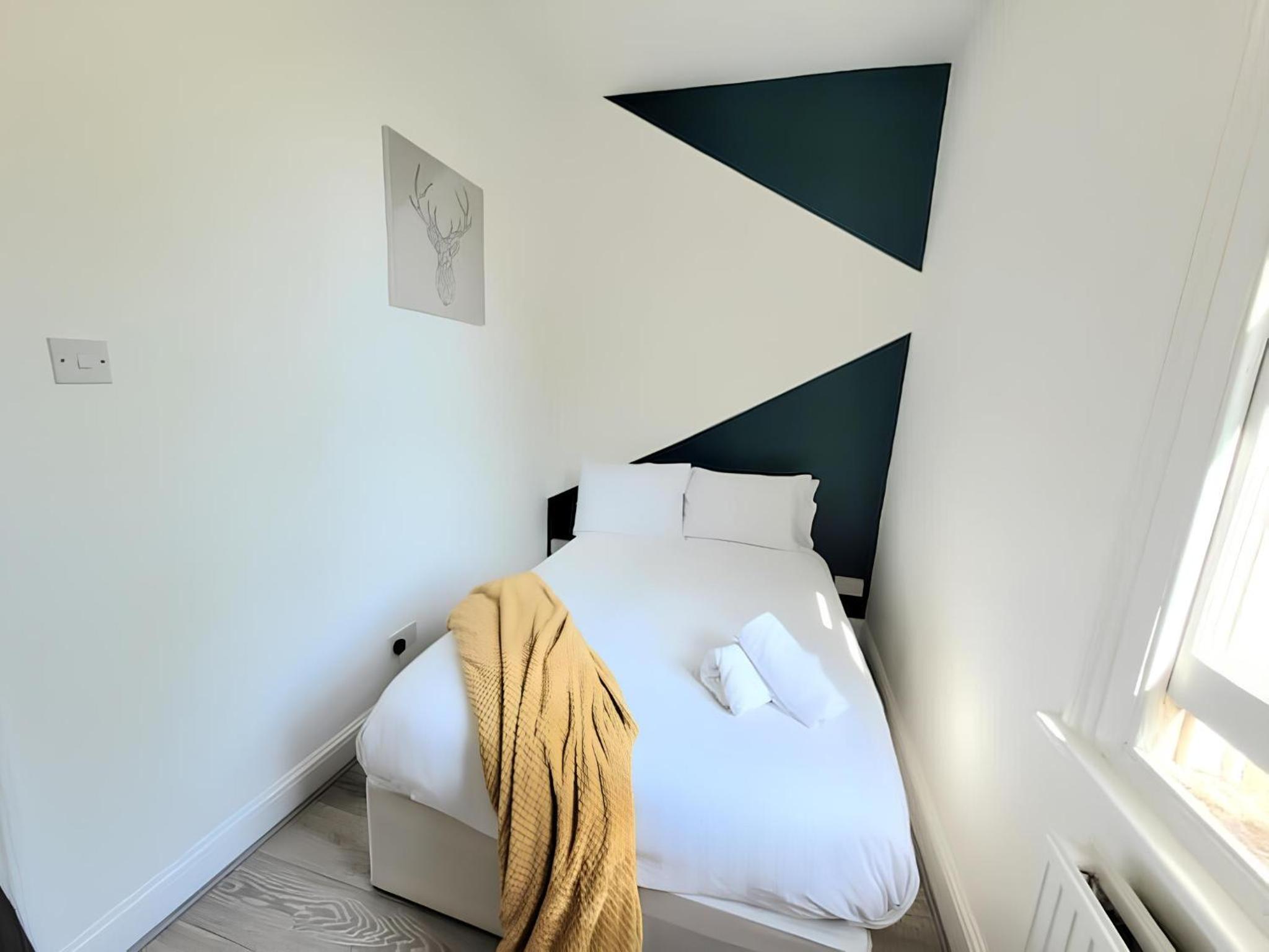 Contemporary 2 bedroom apartment