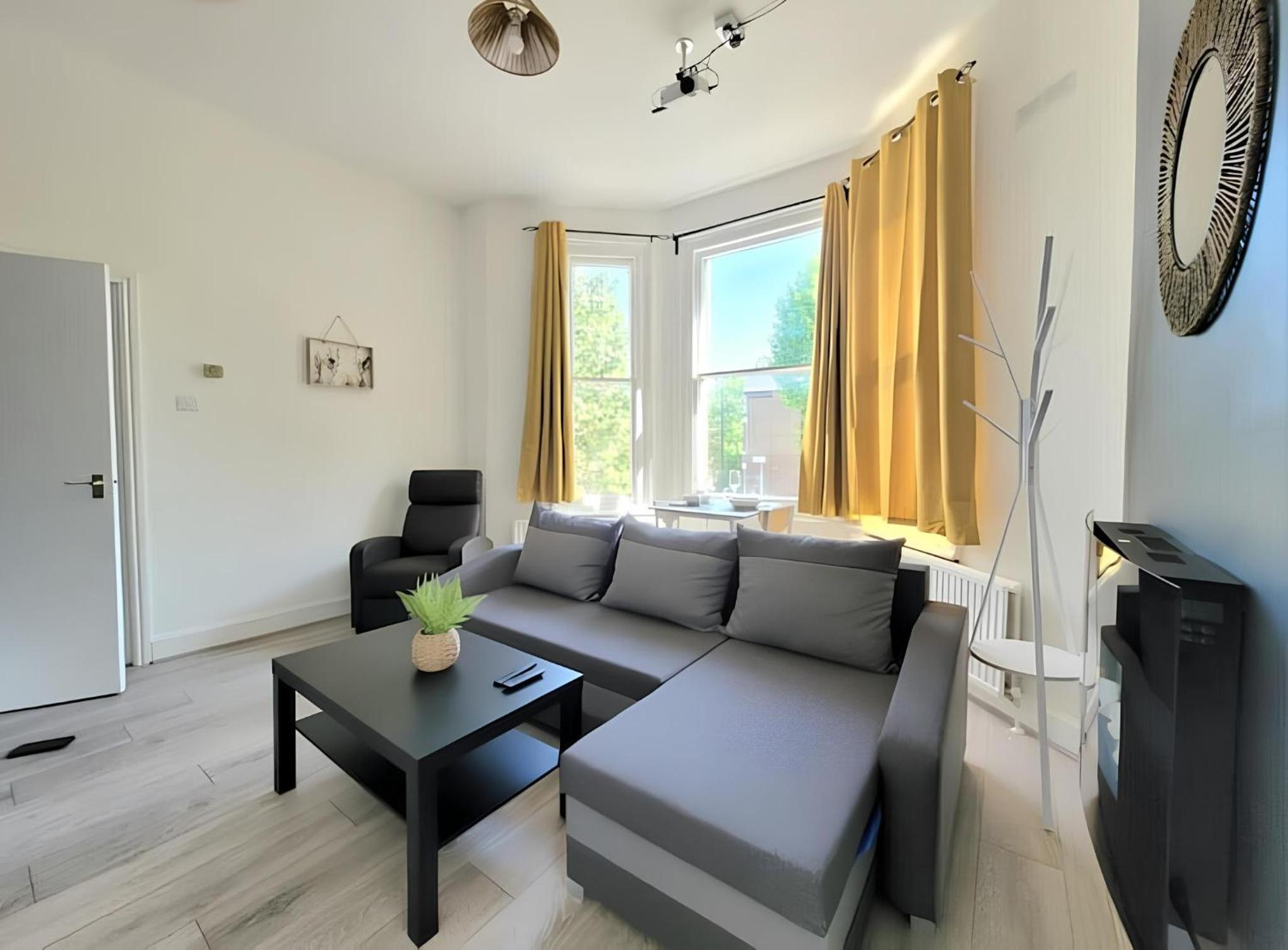 Contemporary 2 bedroom apartment