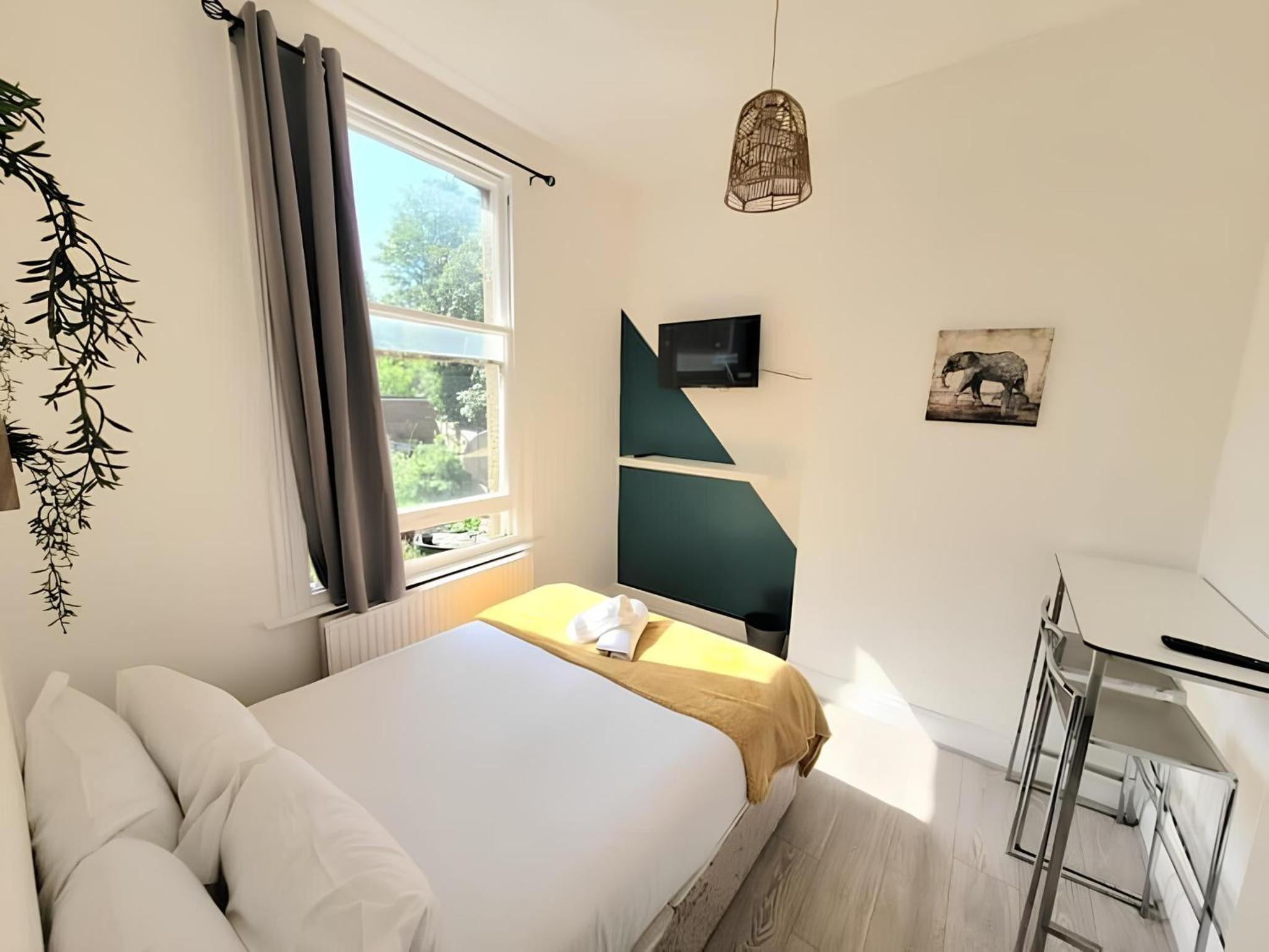 Contemporary 2 bedroom apartment