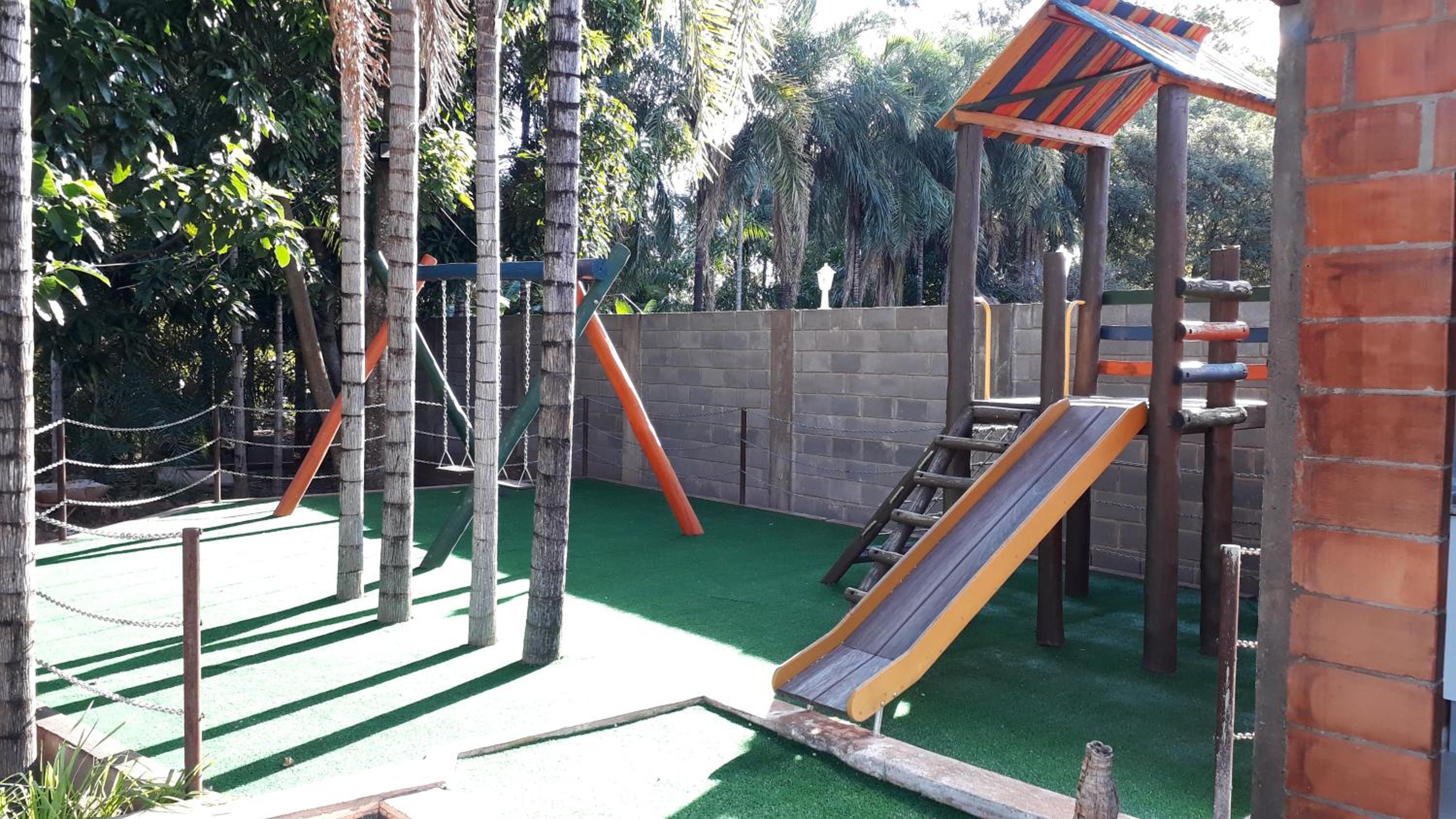 Pousada Recanto Solar dos Pássaros