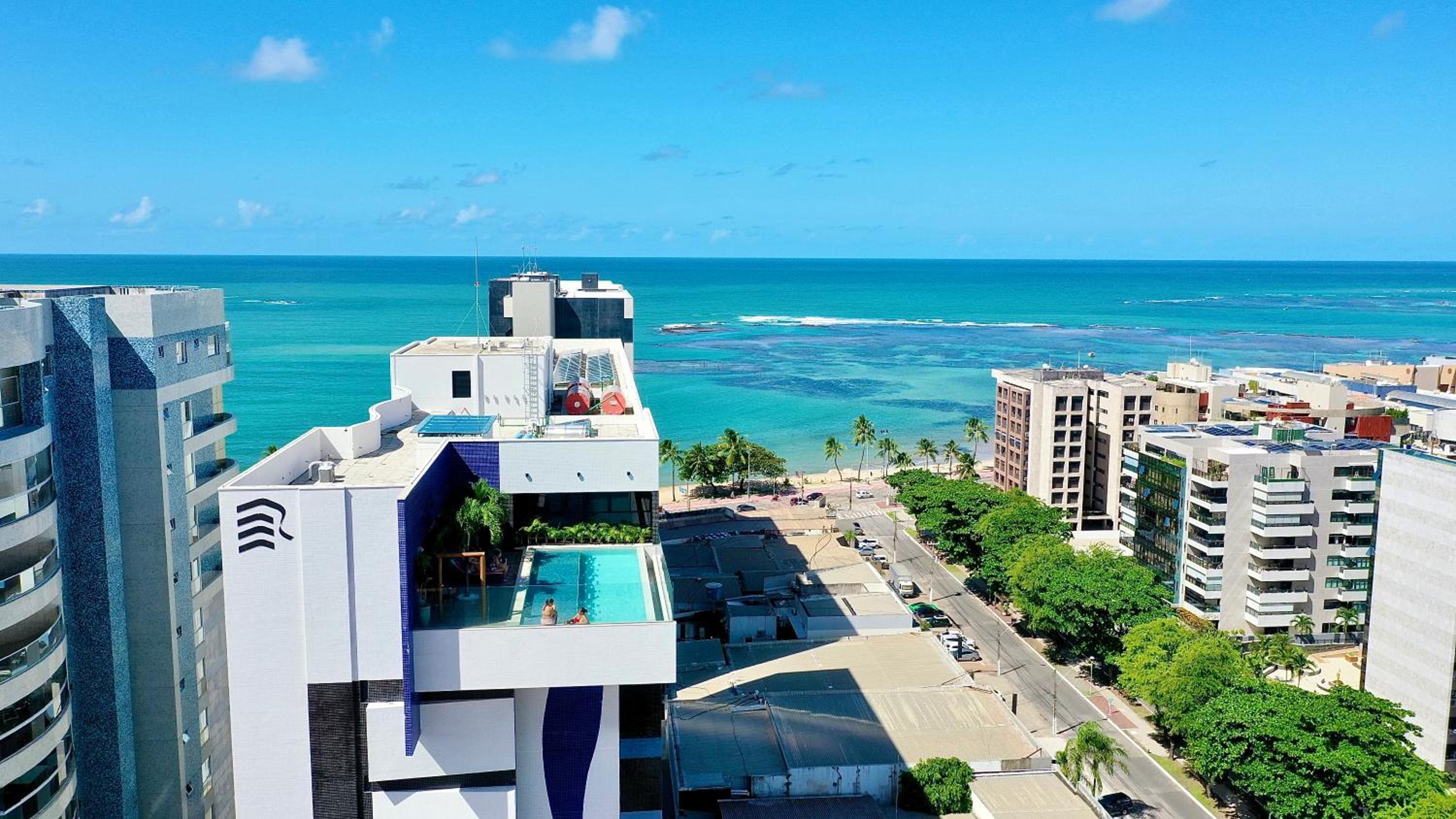Sky 817 | Piscina | Academia | 150m da praia