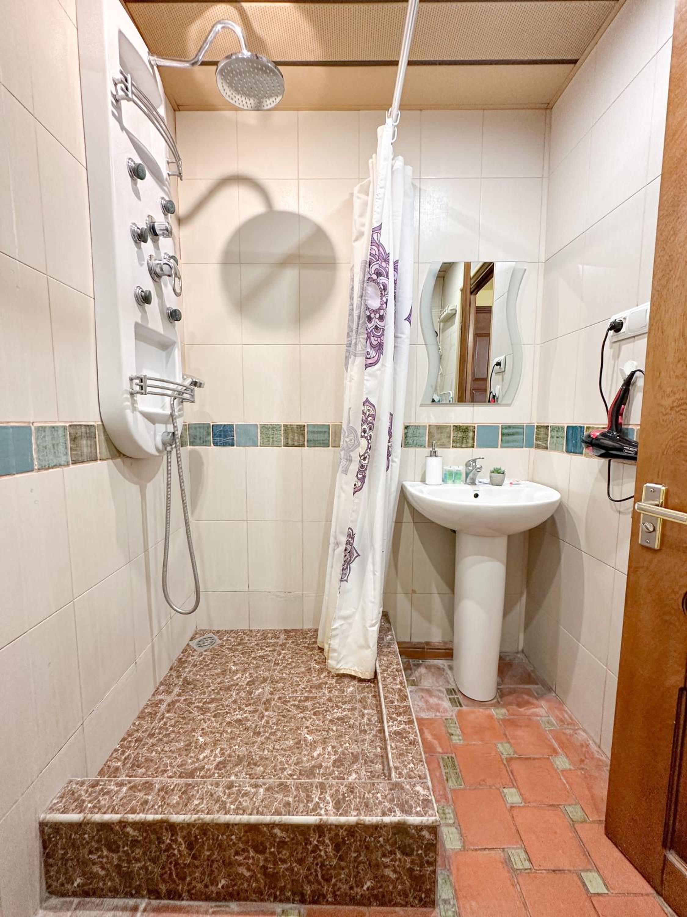 East Apartment in the Heart of The Caucasus