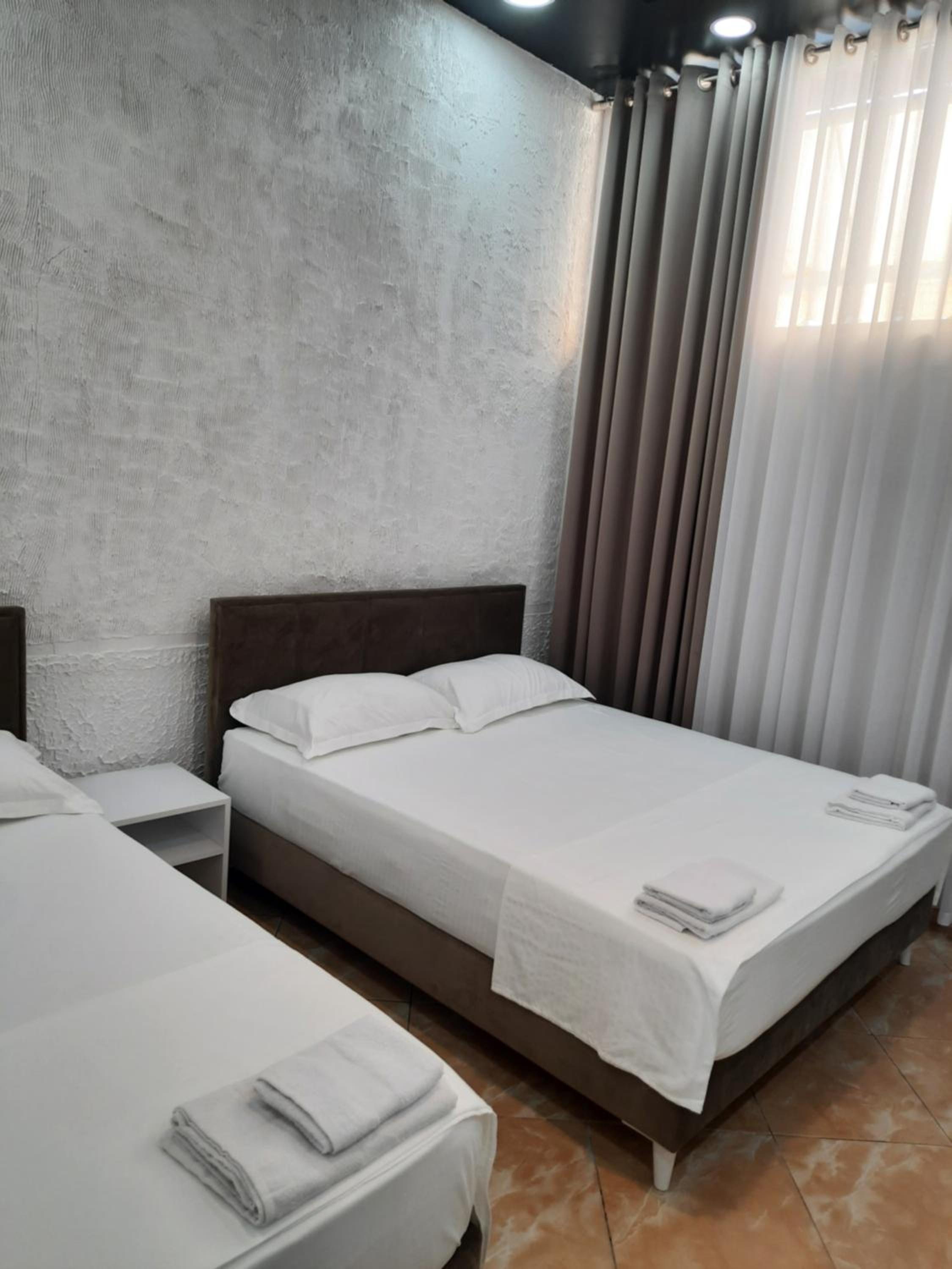 VILA PUSHIMI REGIS