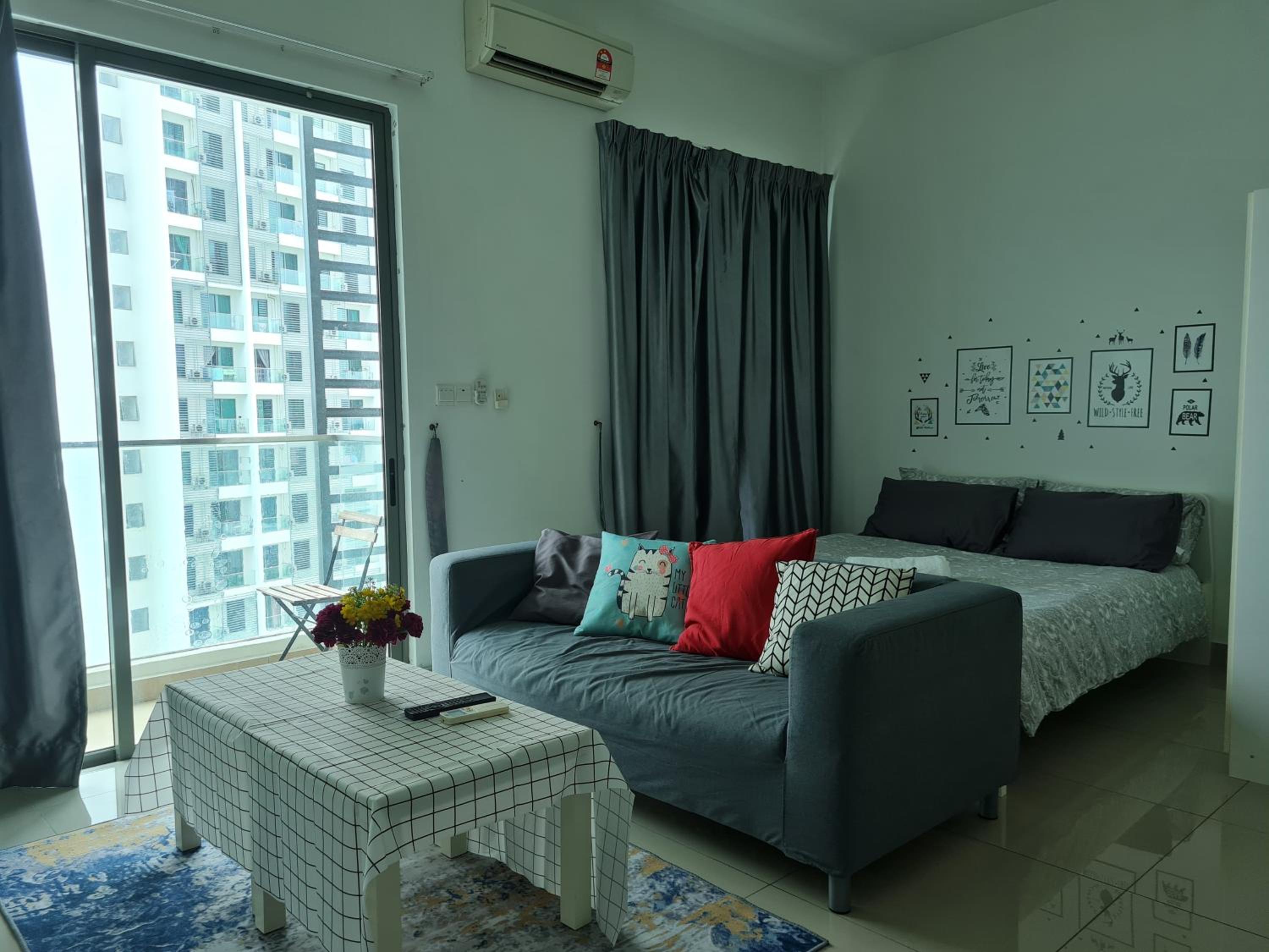 Hideaway at Cybersquare photo 4