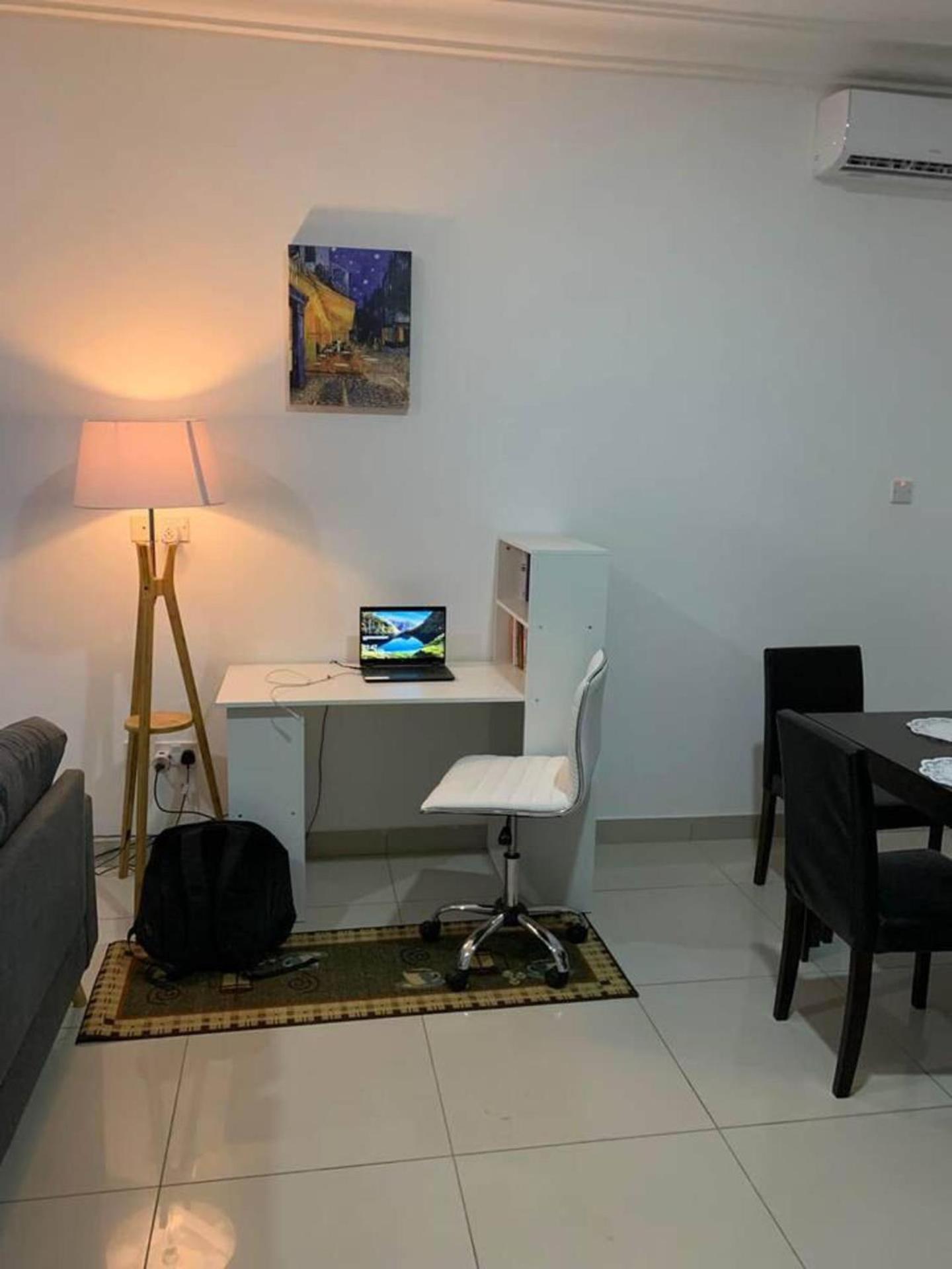 Entire Cozy 2-Bedroom House Plus Free Car Use view 5
