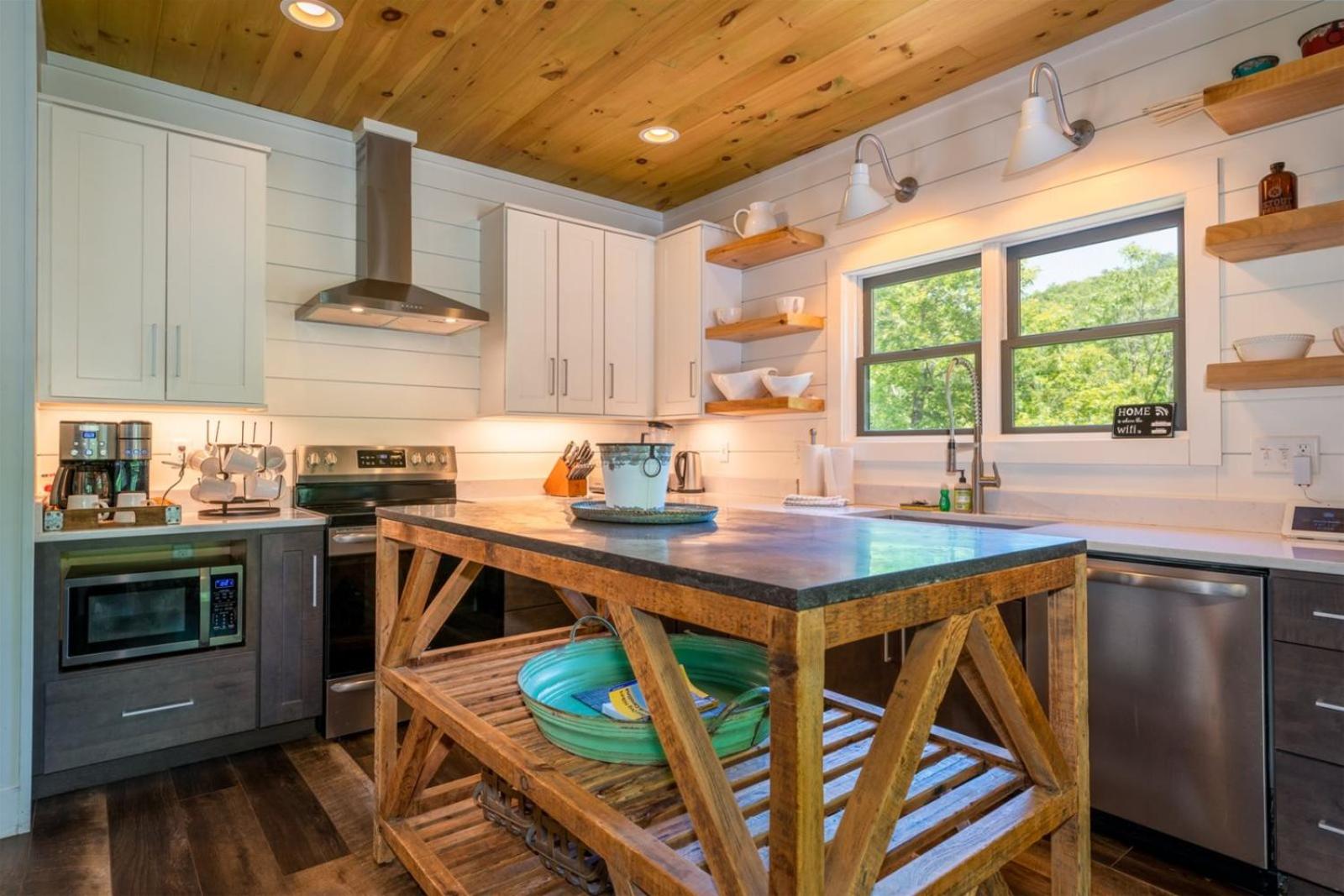 Sycamore Cottage · Sycamore Cottage in Sutton Knob