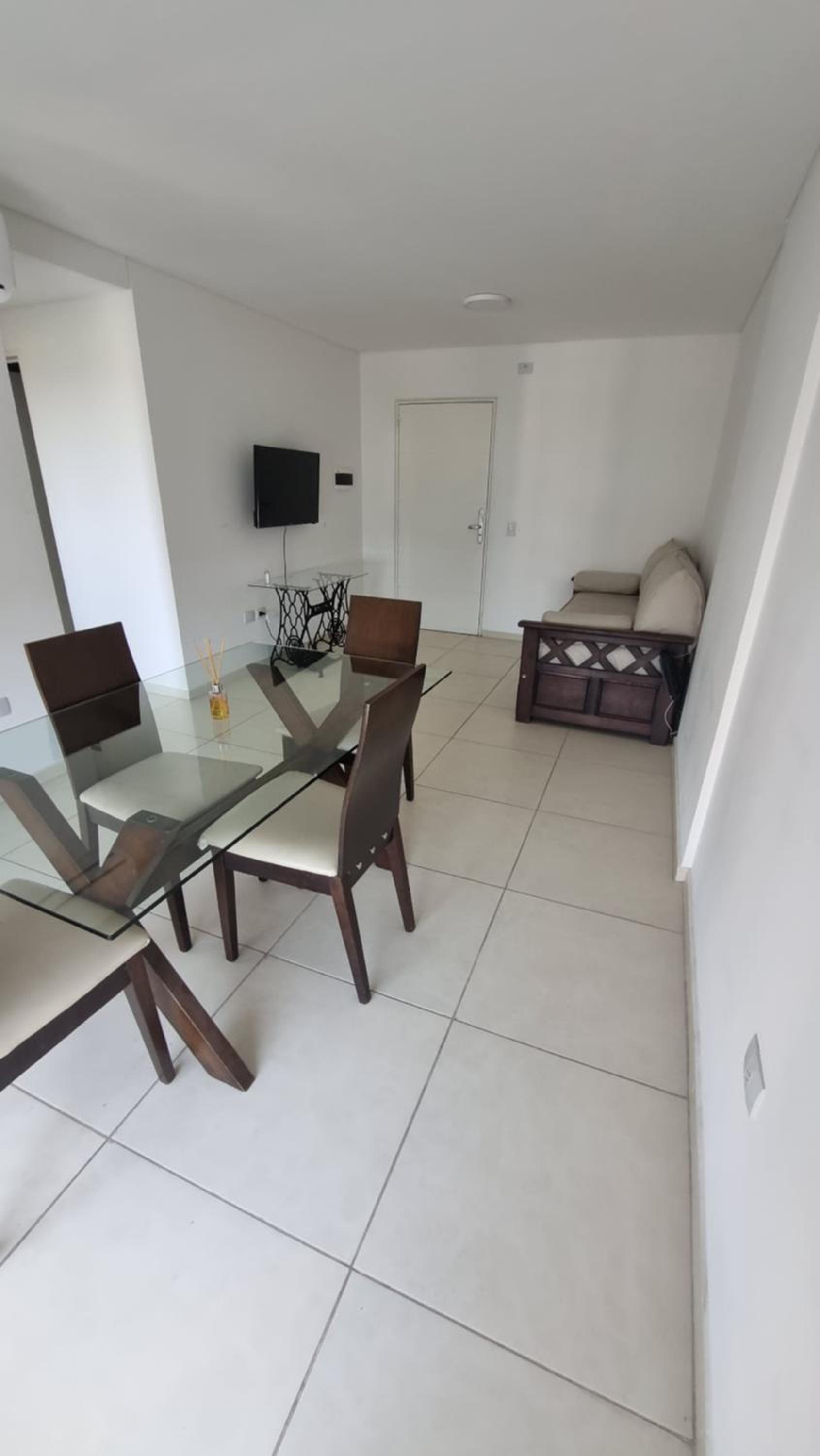 Hermoso departamento temporario en zona centro a metros de la terminal e importantes hospitales