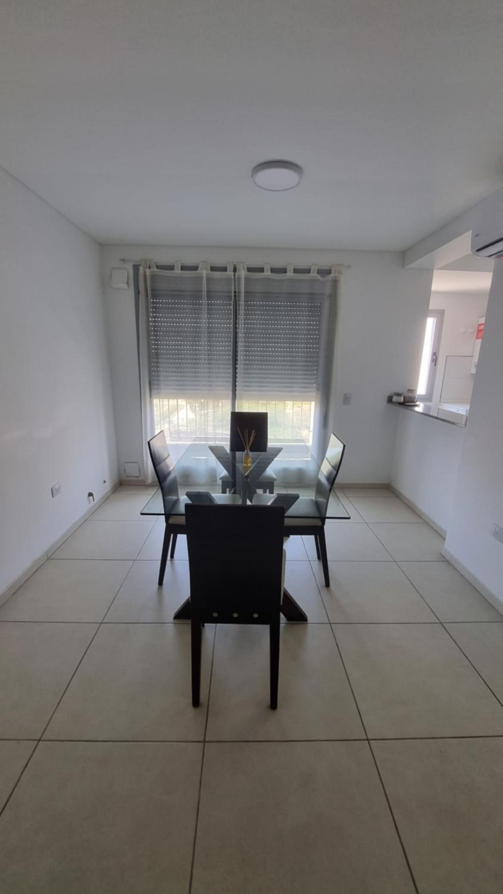 Hermoso departamento temporario en zona centro a metros de la terminal e importantes hospitales