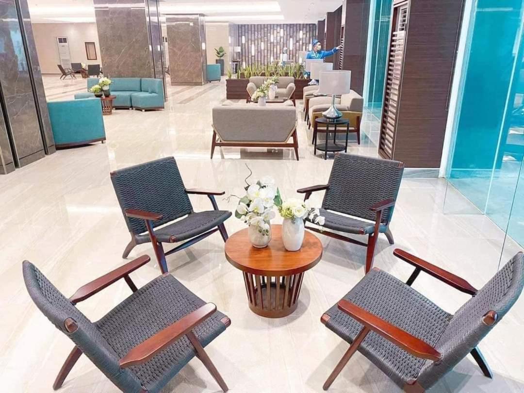 Coast Stay by J 41st floor penthouse 1bedroom view 2