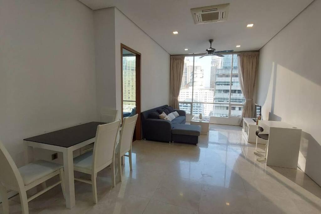 5mins to KLCC -Lvl32-2br-FreeParking