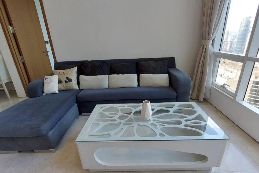 5mins to KLCC -Lvl32-2br-FreeParking
