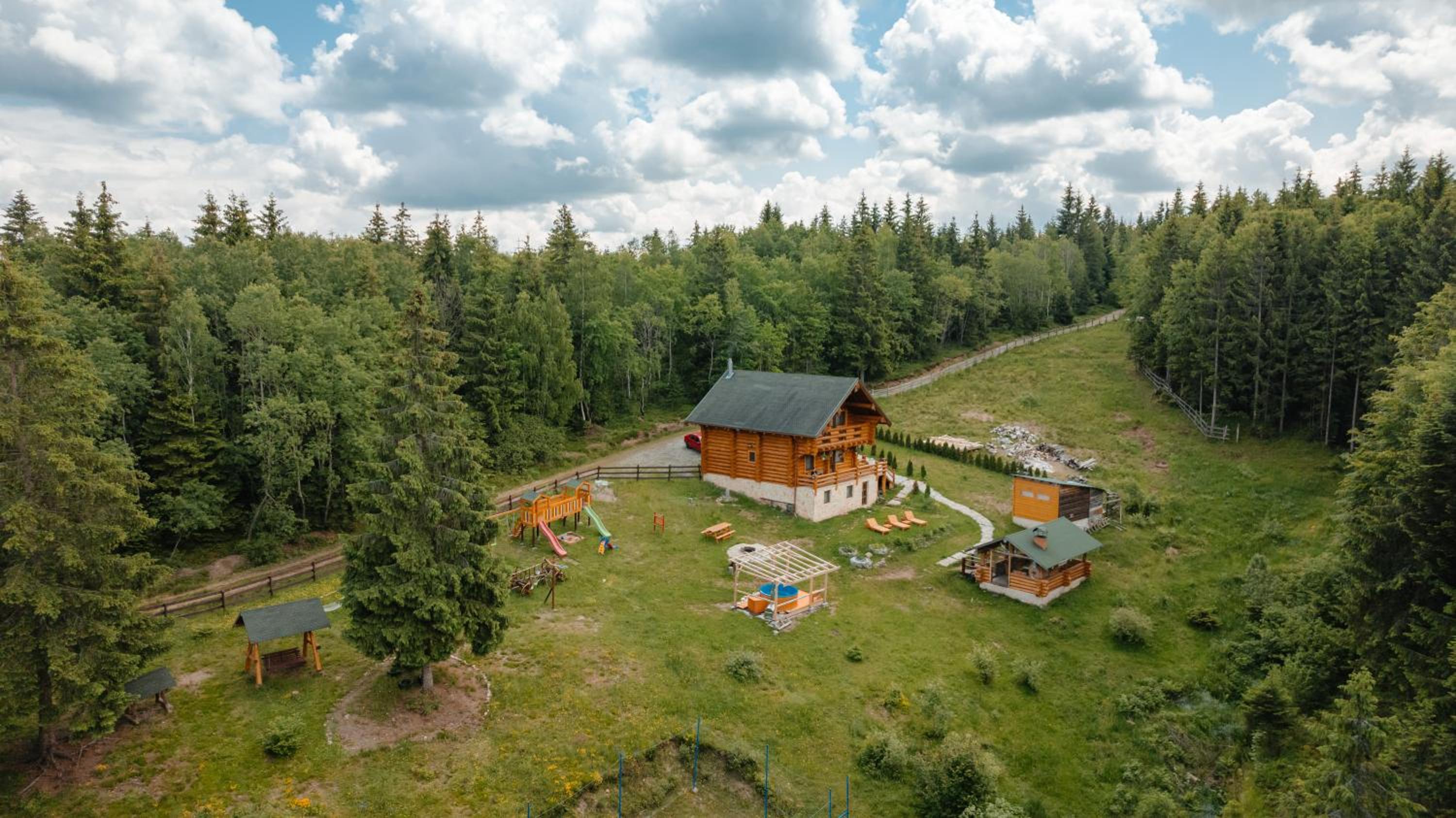 Cabana Mirajul Apusenilor view 2