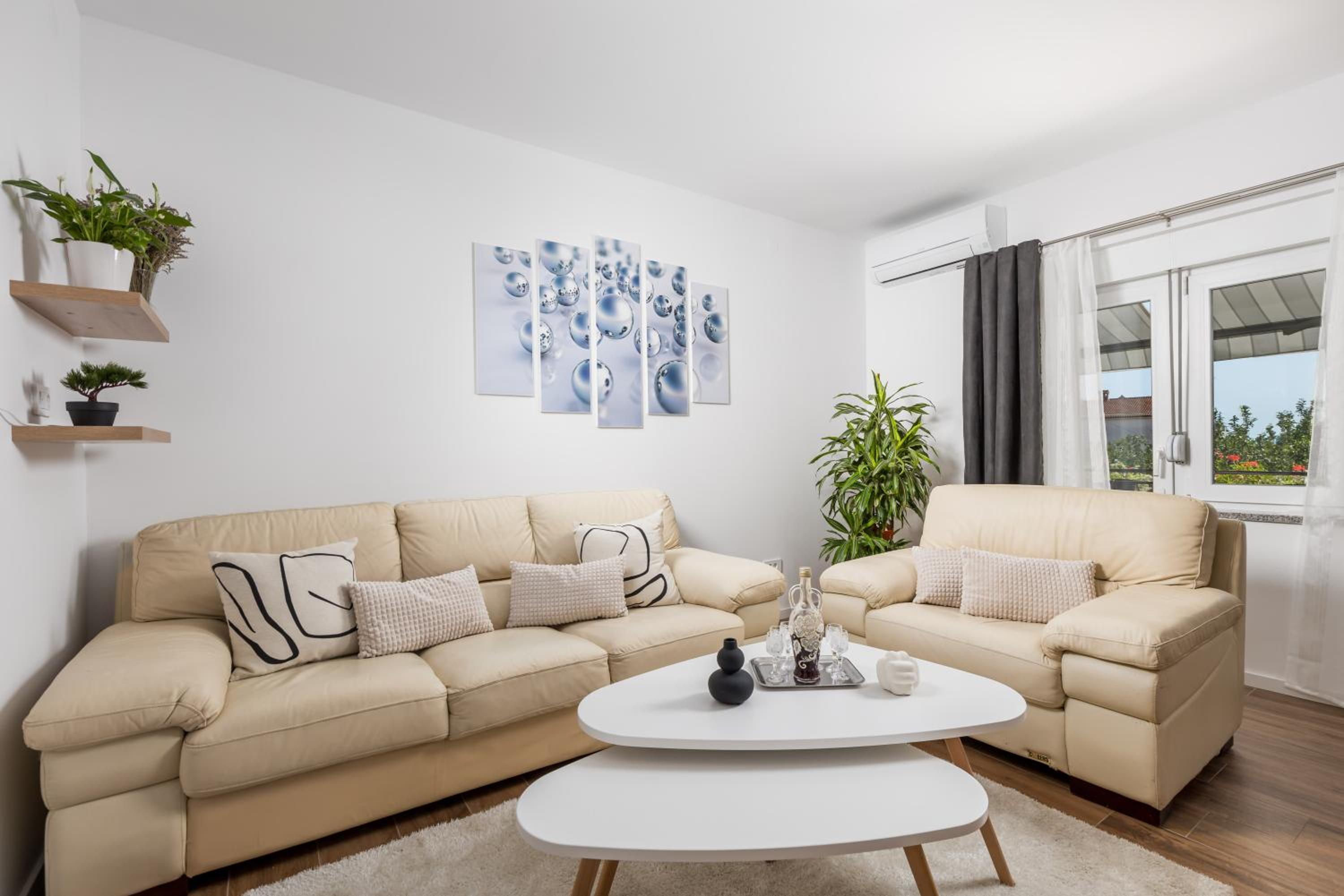 Apartment Flowers