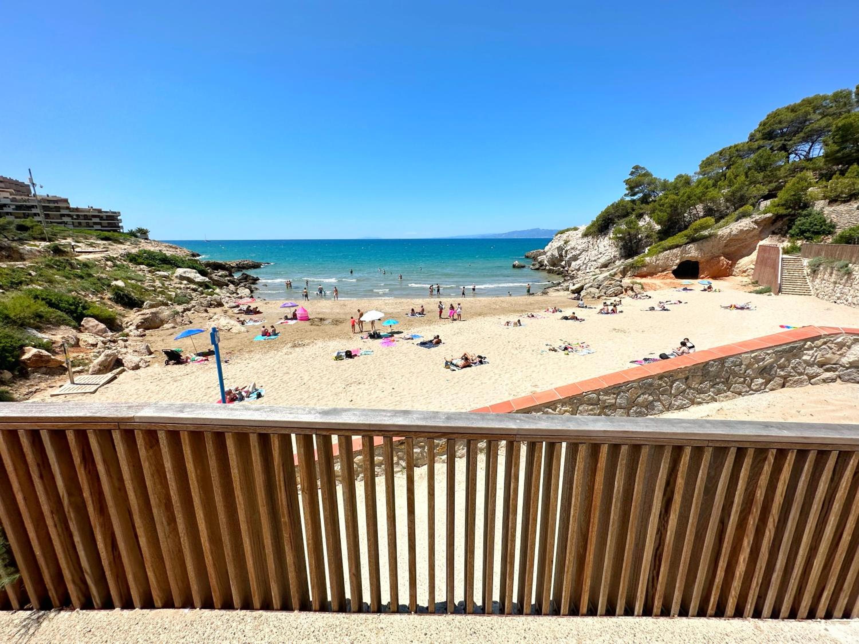 DOMuum Holidays - FONT DE MAR Studio view 5