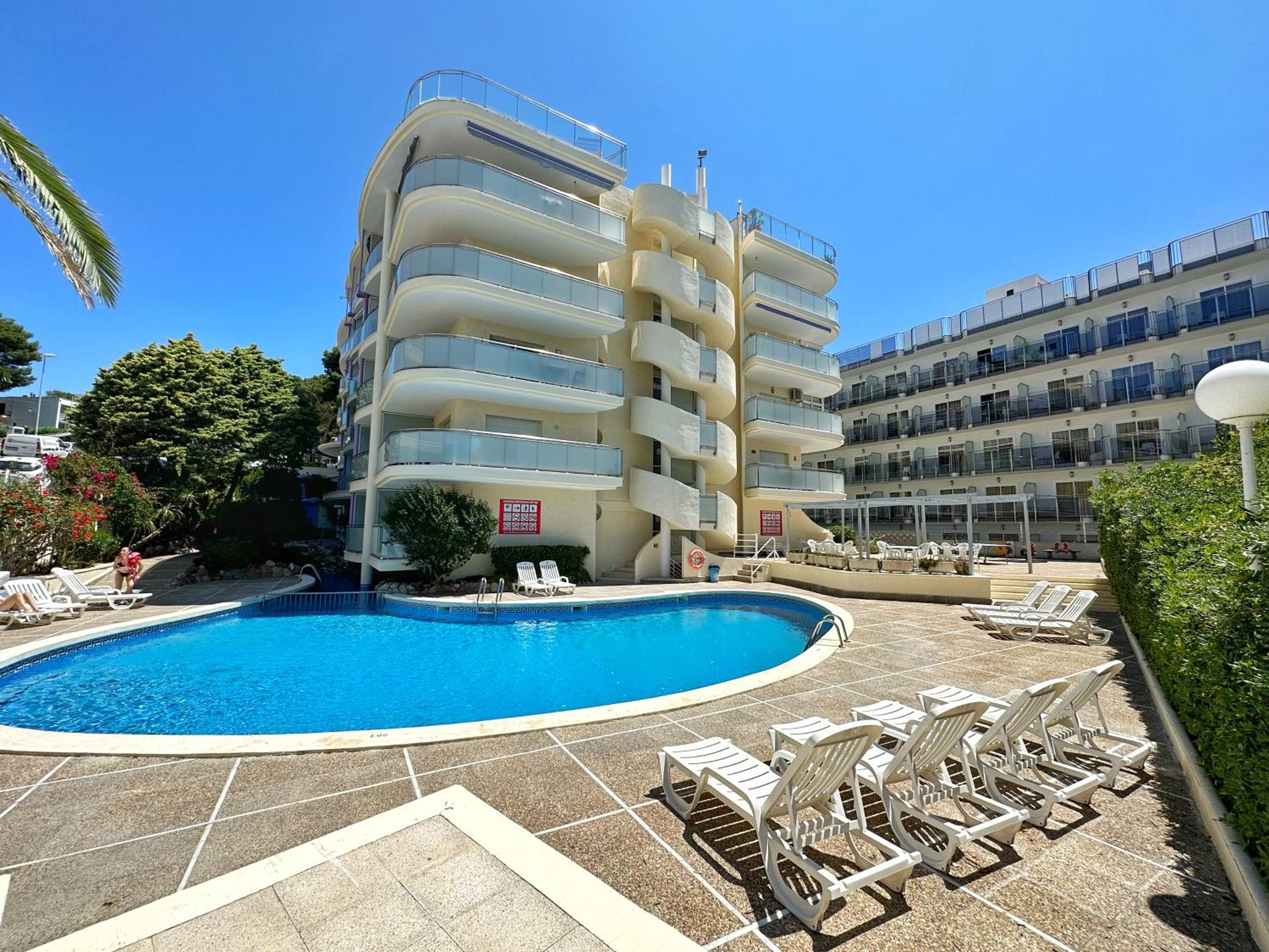 DOMuum Holidays - FONT DE MAR Studio view 2