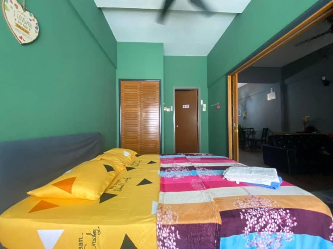 Adibah Seaview Homestay