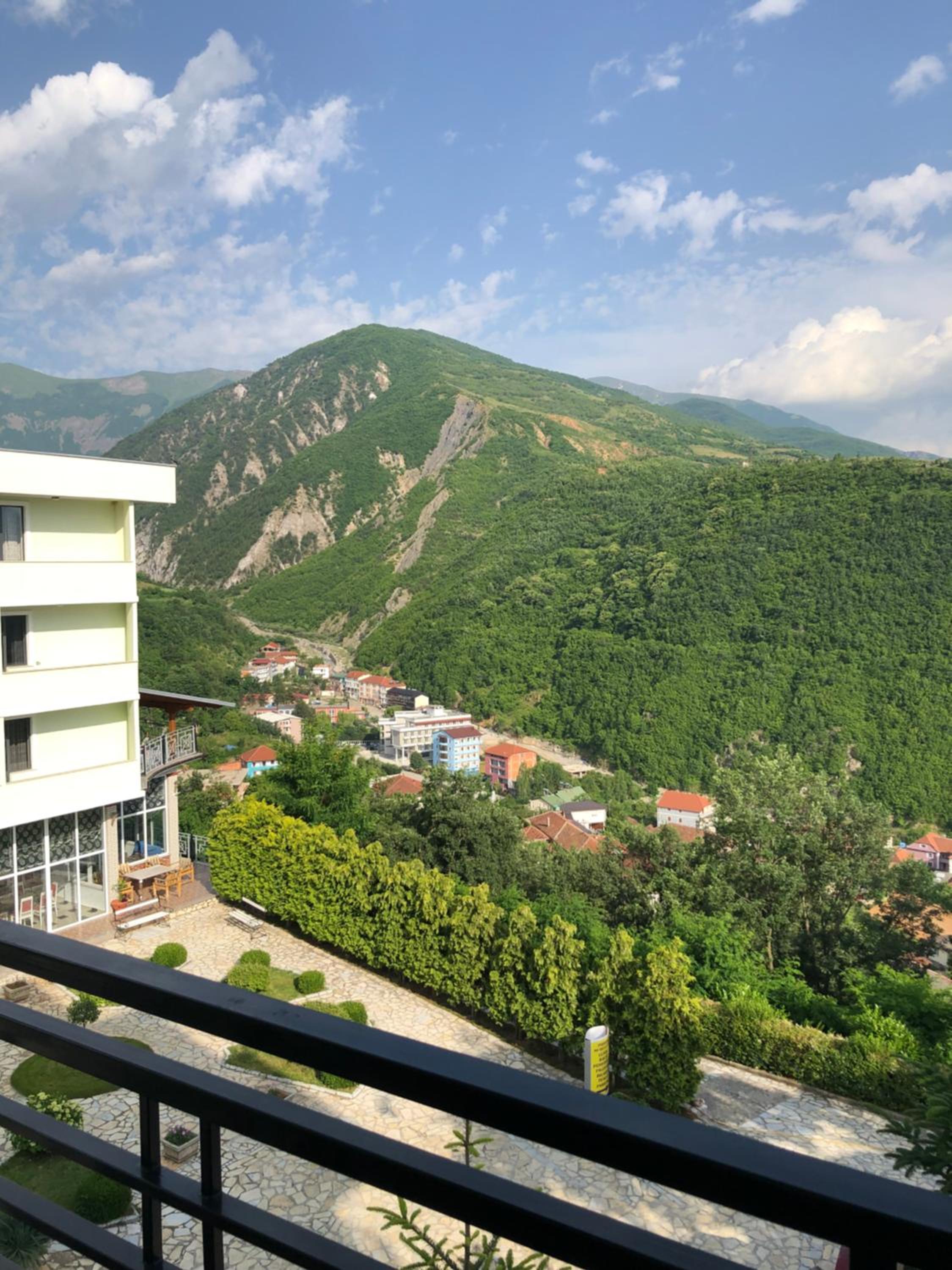 Bujtina Vrenezi
