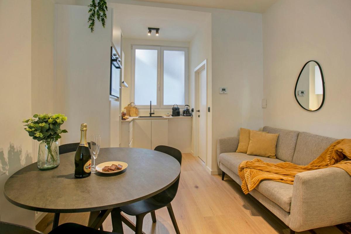 New renovated condo's @ trendy south