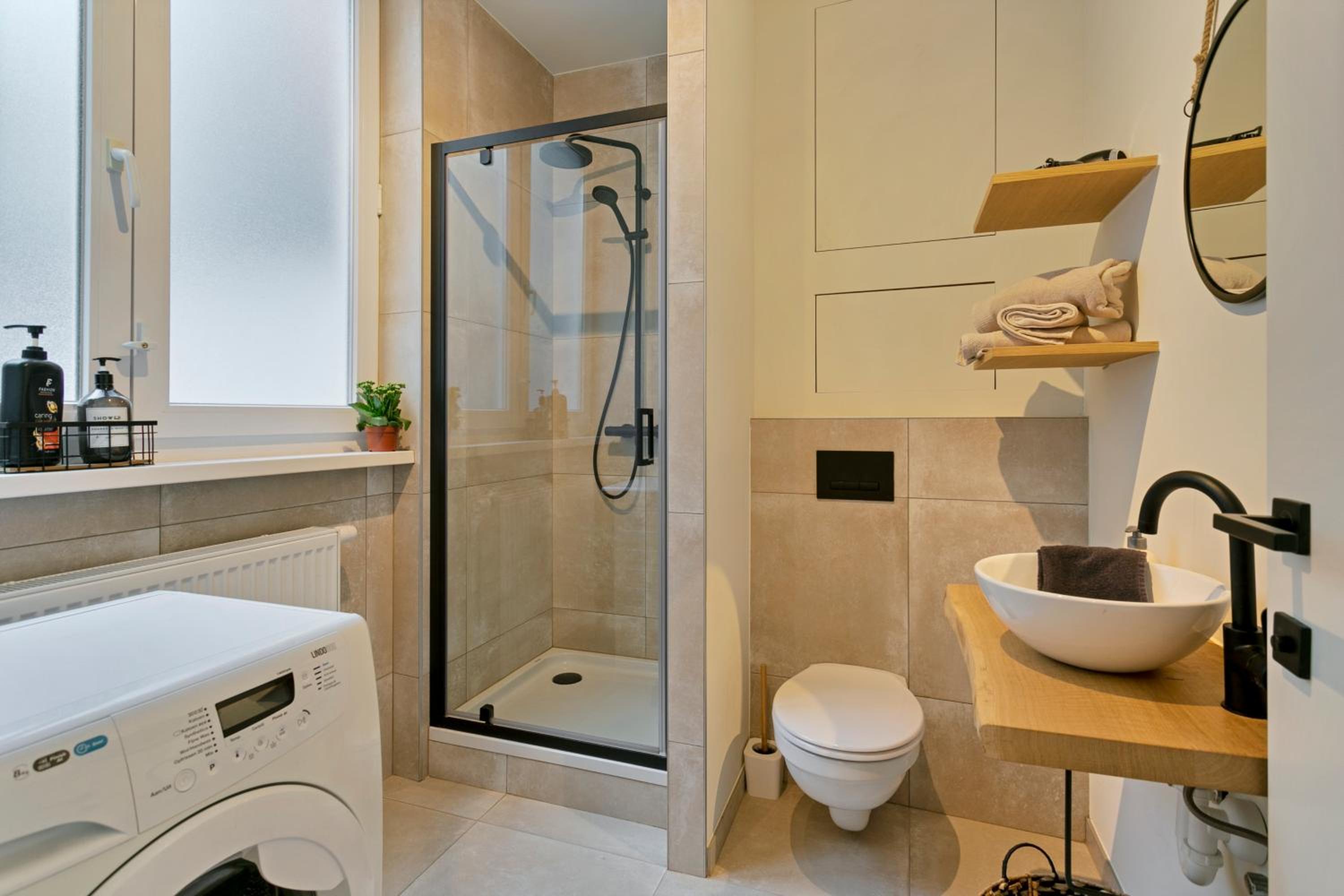 New renovated condo's @ trendy south