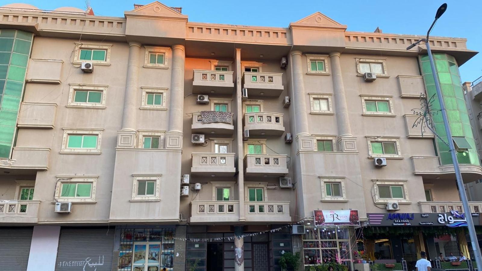 Amwaj Compound
