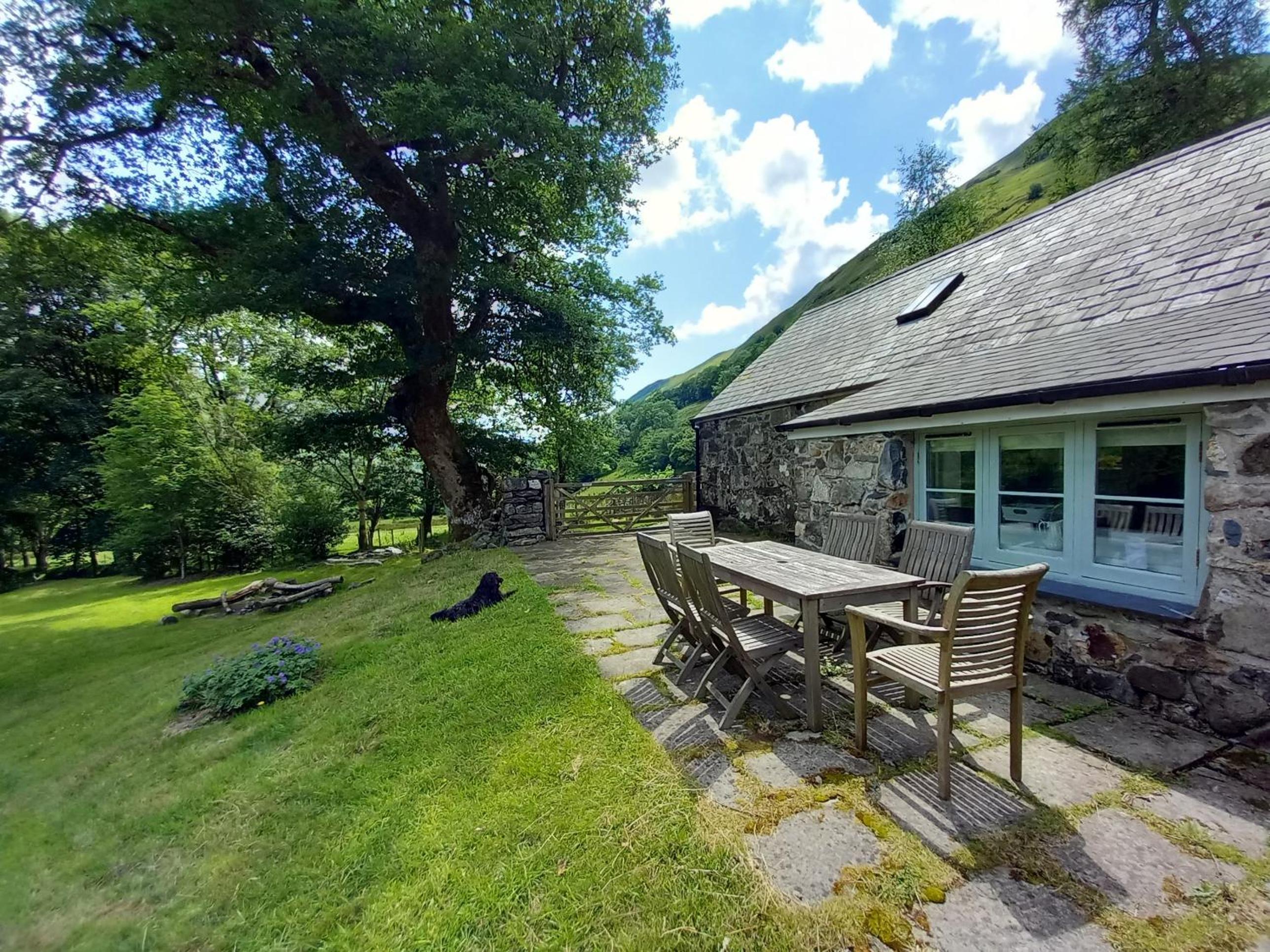 Gesail Barn and Farmhouse view 2