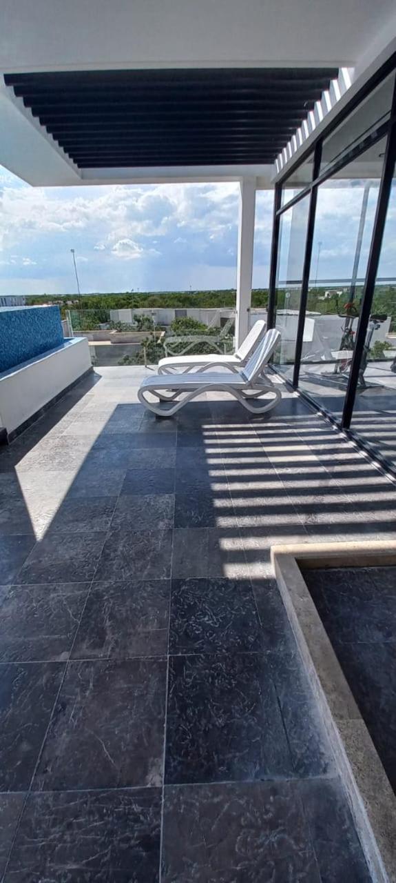 Studio con balcón Hermoso en Katia Residence view 5