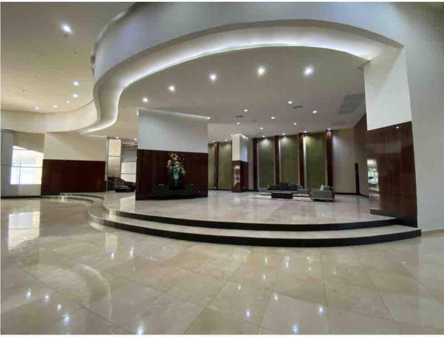 La mejor zona de Panama cerca del mall multiplaza view 4