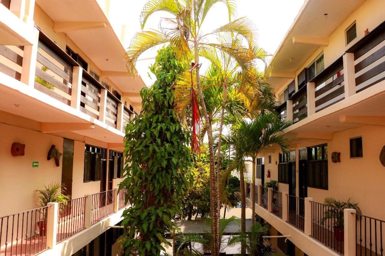 Hotel Rivera Del Mar - Image 1