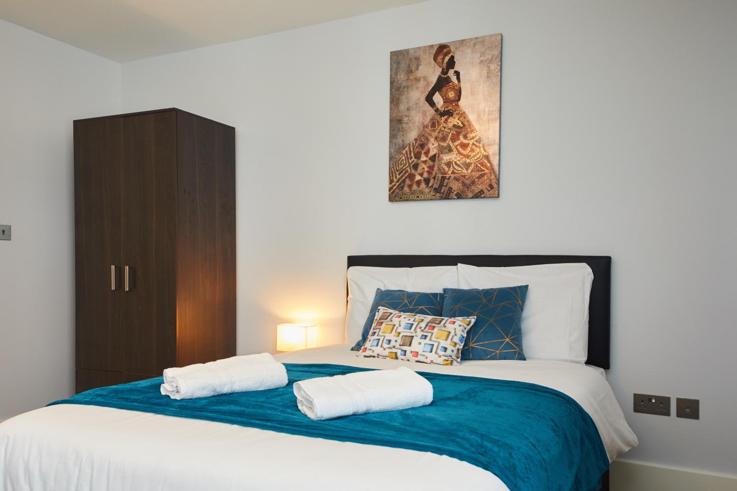 Elegant Plus Luxury Apartments