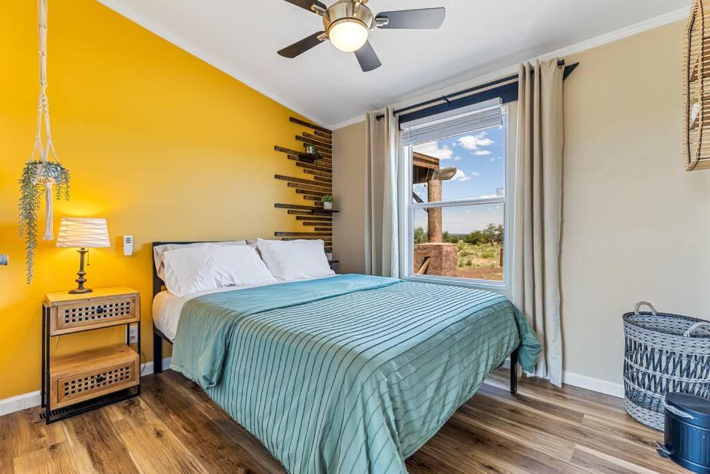 Arizona Desert Oasis W- A/C Sleeps 7 view 4