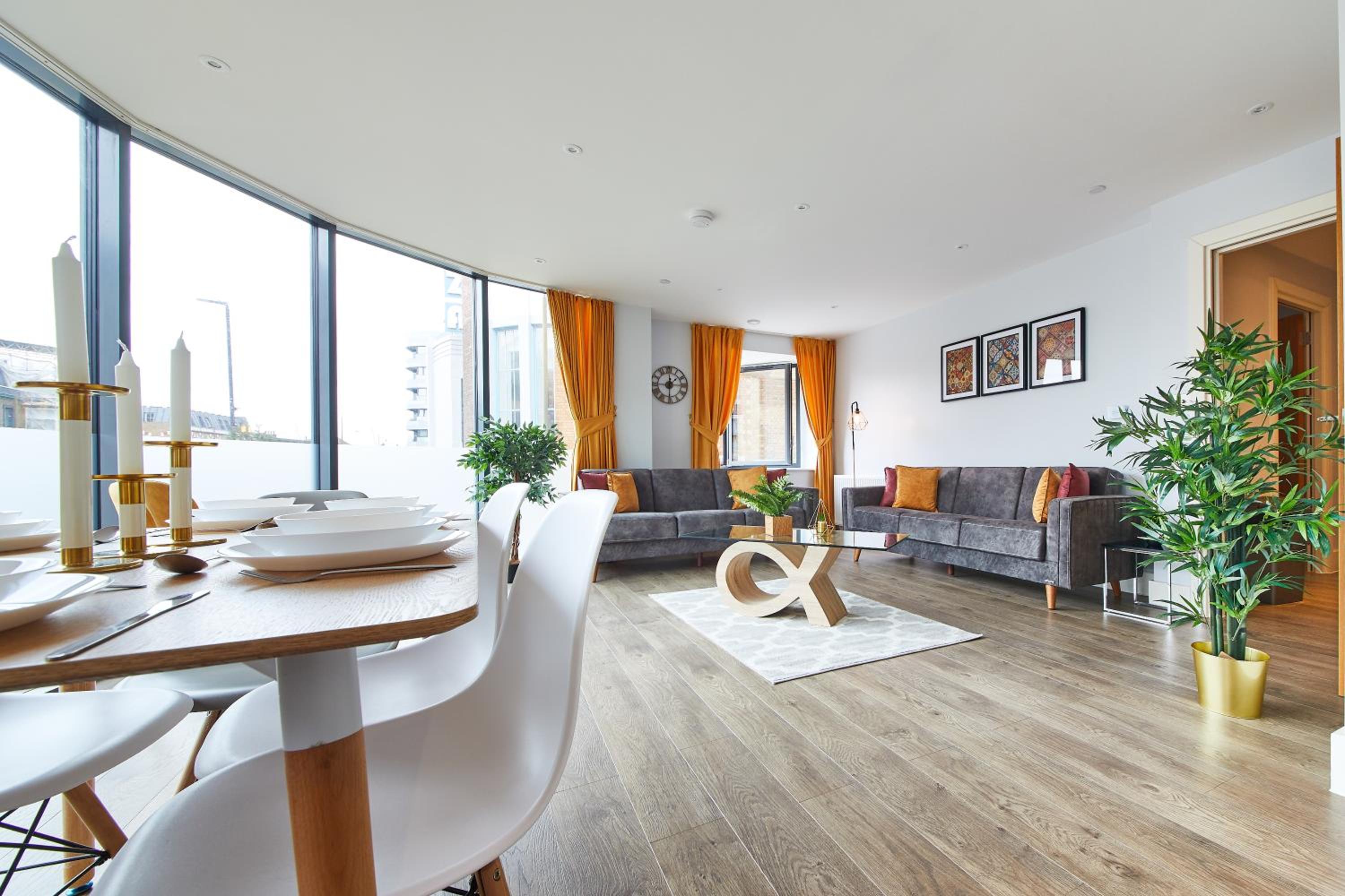 Elegant Plus Luxury Apartments