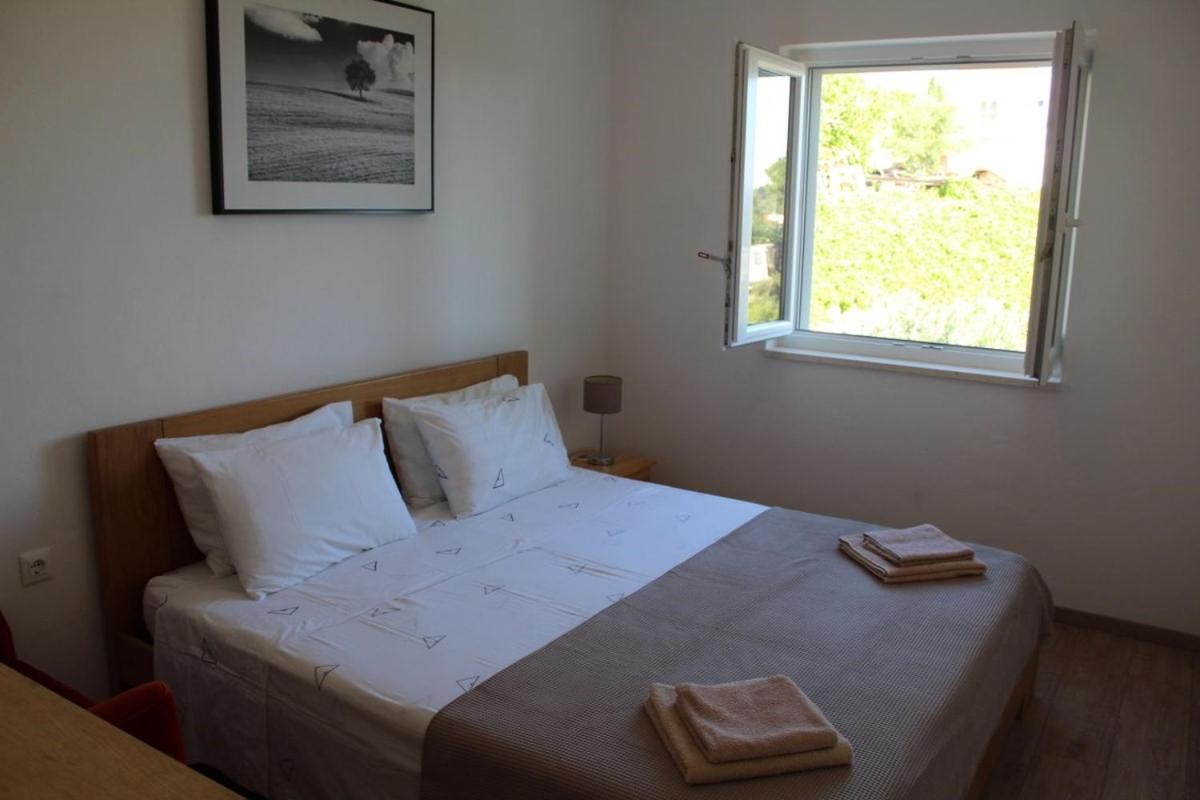 Apartments Lora