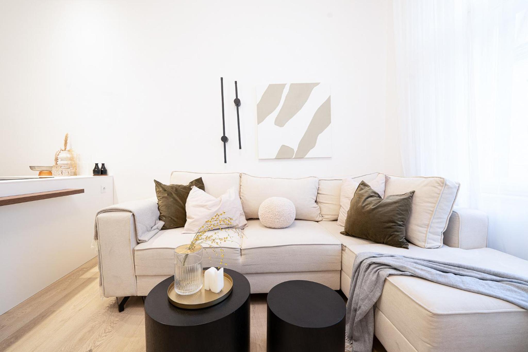 Rentero Modern 5 min Wenceslas Square Apartment, Prague