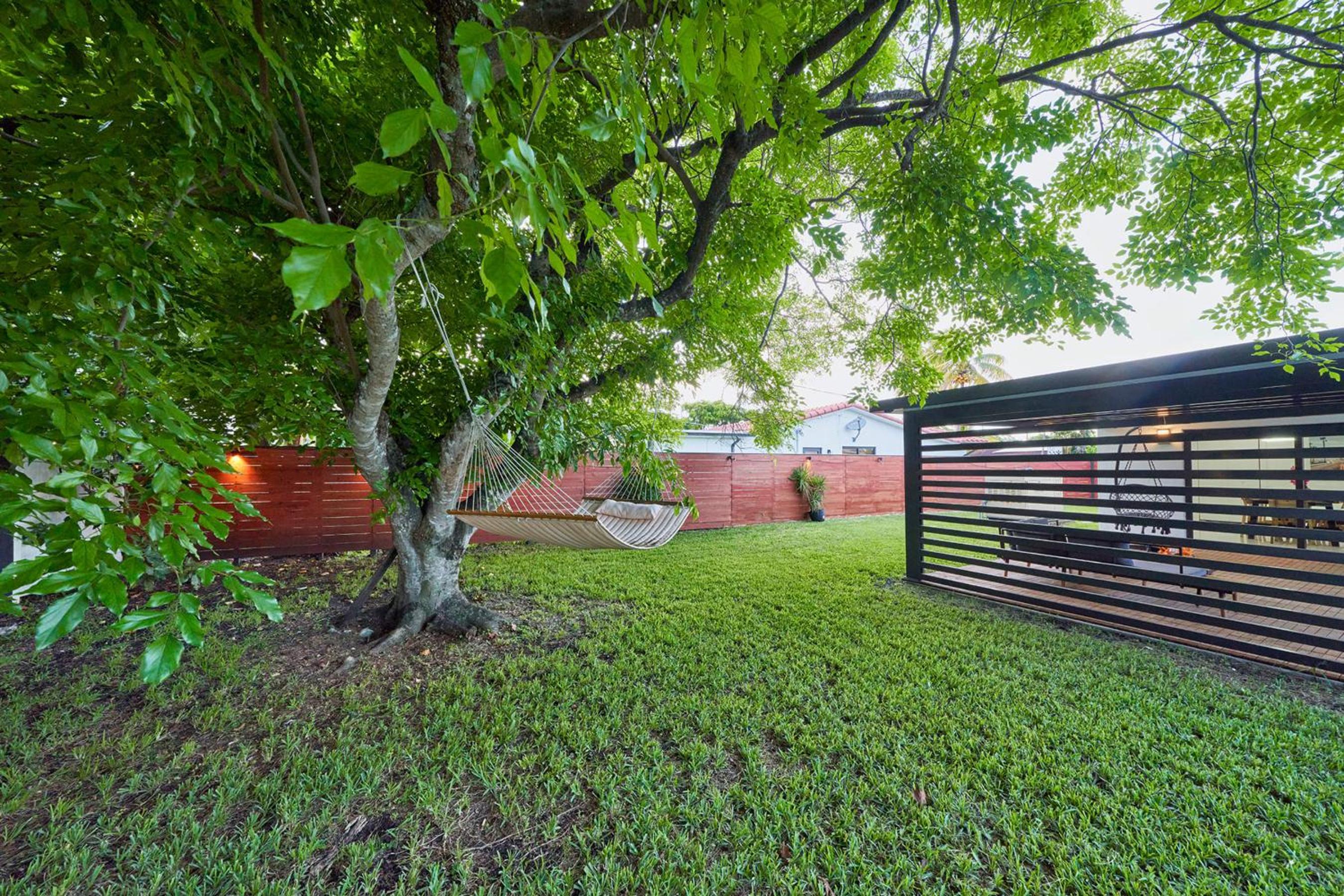 Top Location Villa at Highland Lakes Blvd BY THE GLAMHOMES