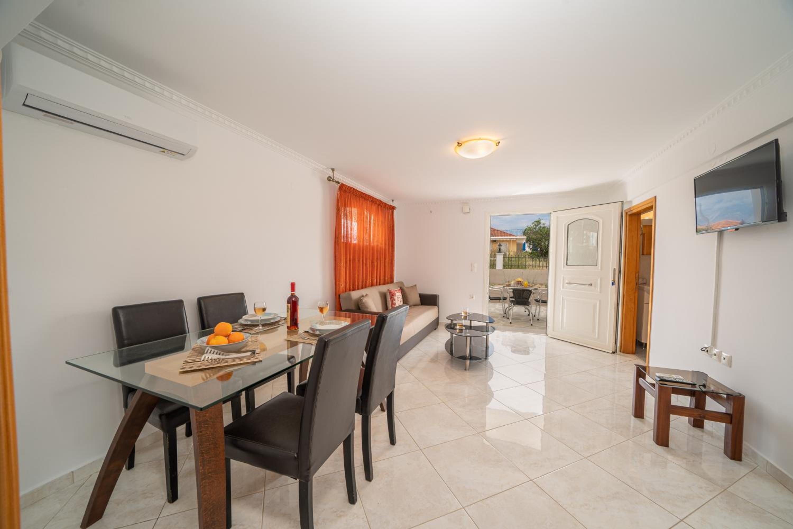 Irene Luxury Apartment & Studio view 2
