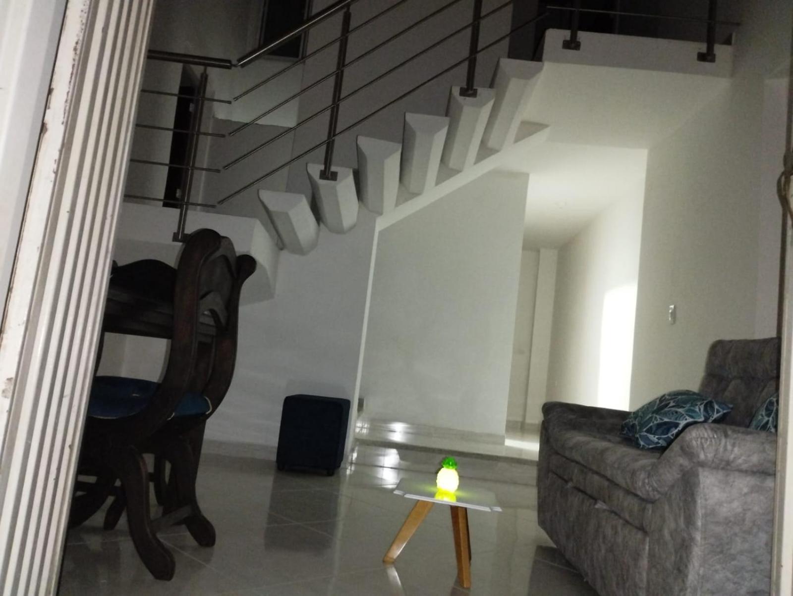 CASA MAS GARAJE con Piscina fuera del alojamiento a 2 K m s