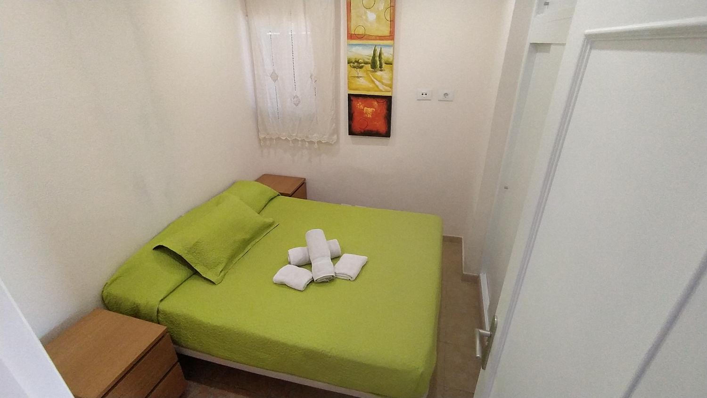 Esmeralda 31 WiFi view 4