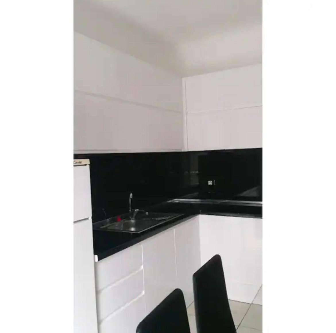 Leon Lungomare apartment