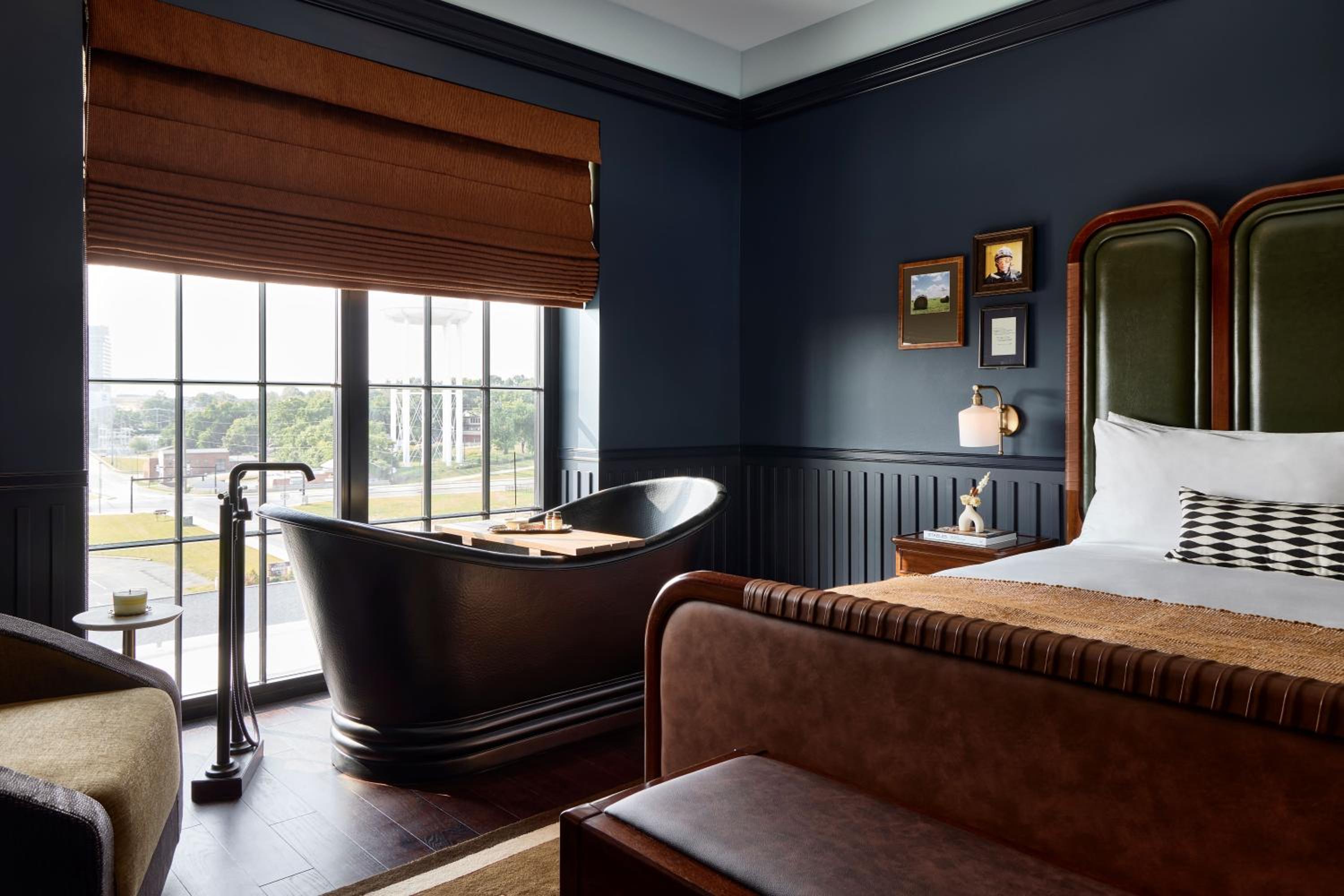 Lexington Vacations - The Manchester Hotel - Property Image 10