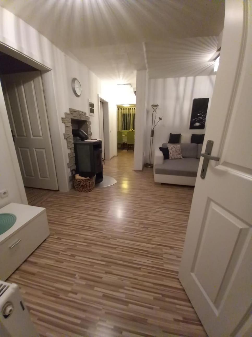 S&W Apartment Loserblick
