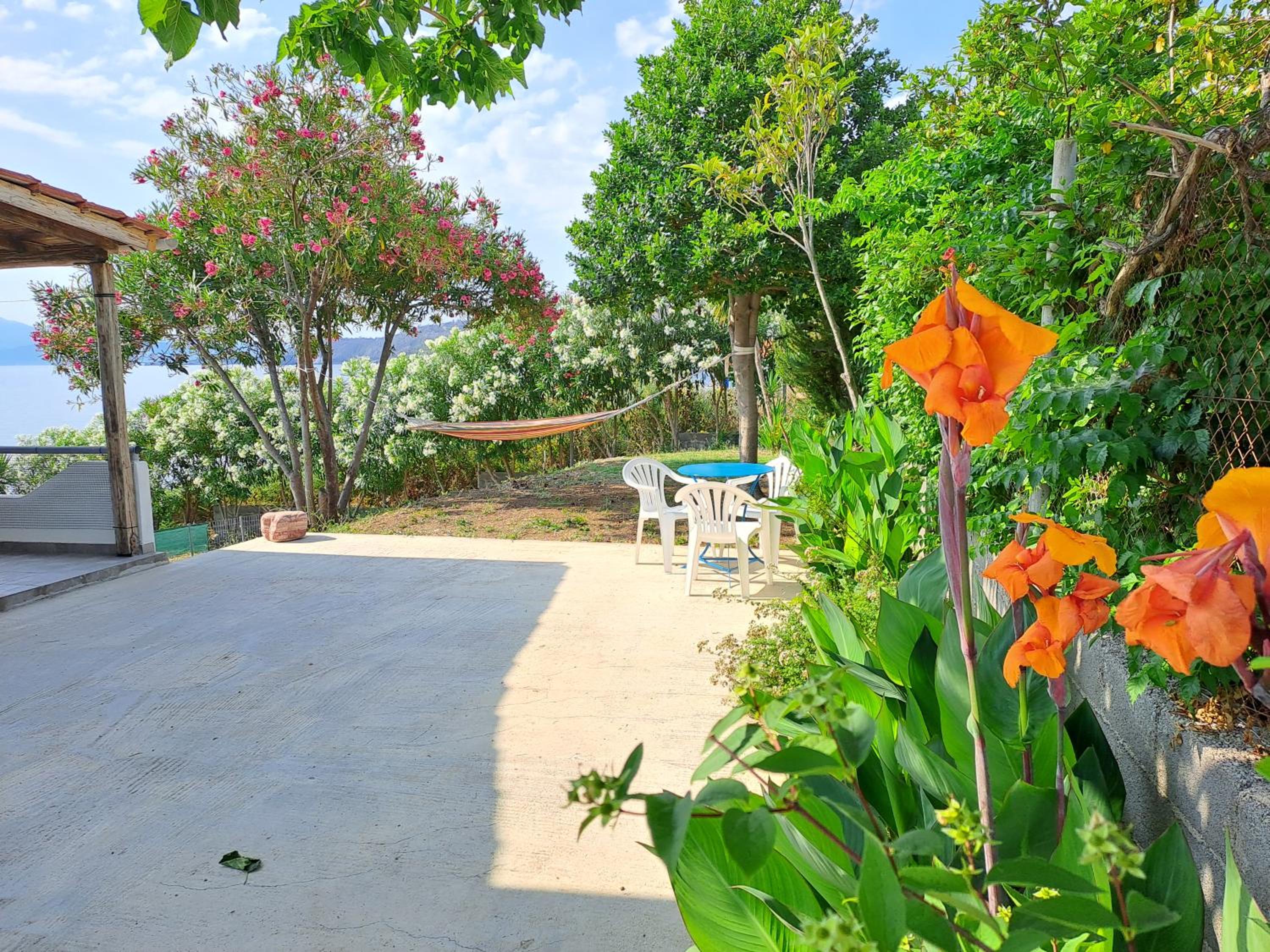 Beach House Kotrona view 5