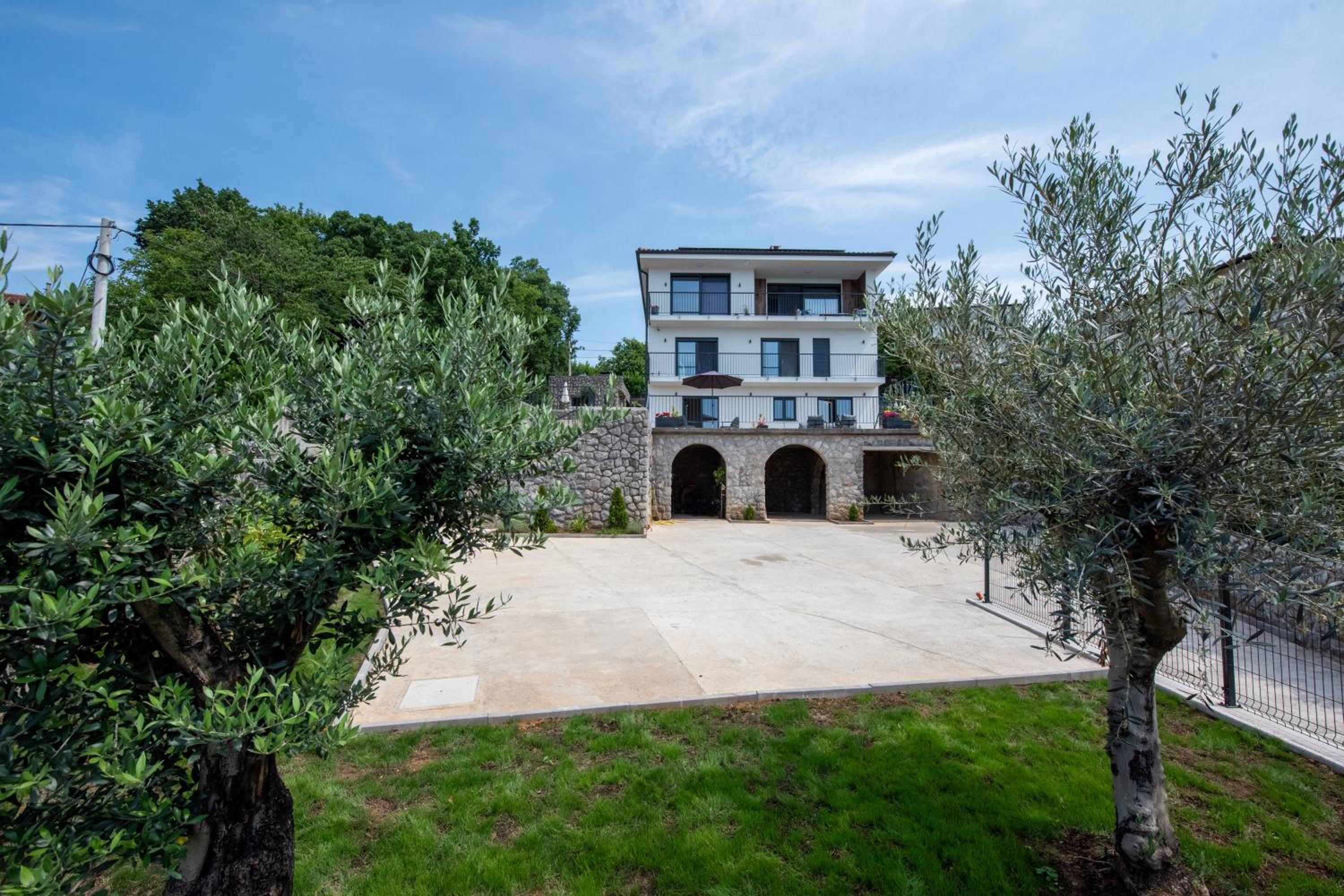 Apartments Alba Chiara view 5