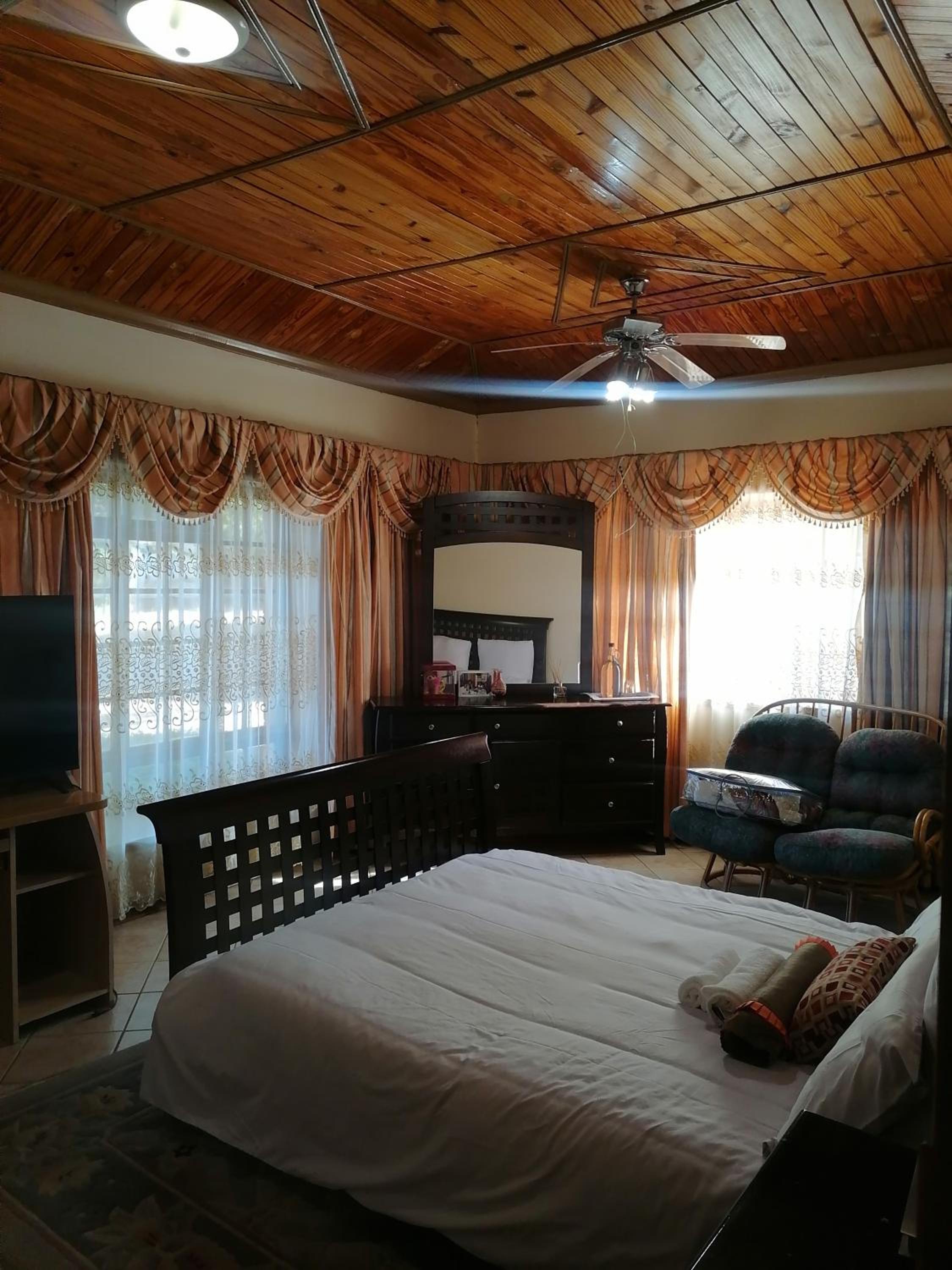 Tjibelu's Nest Guest Home