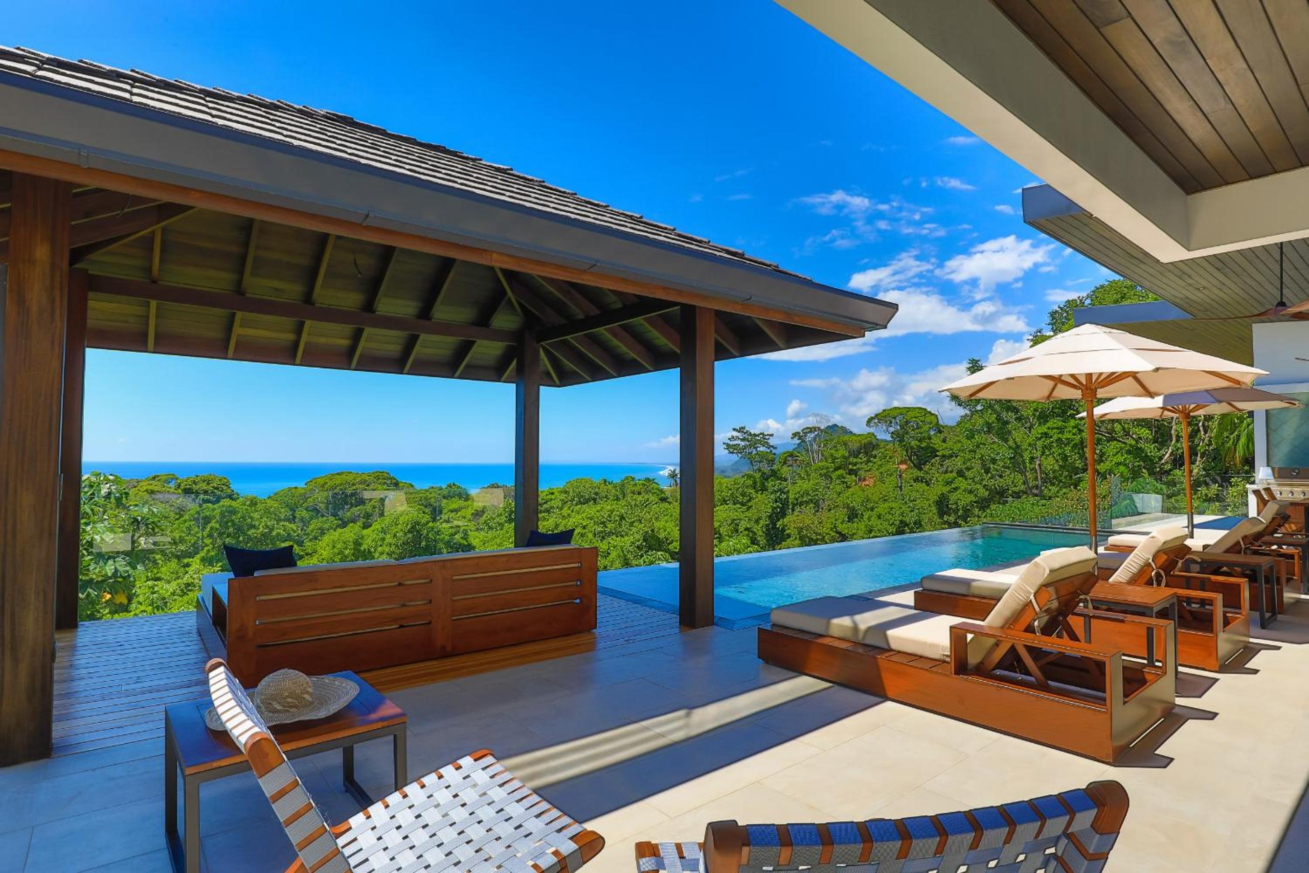 Casa Solaz - by Pura Villas
